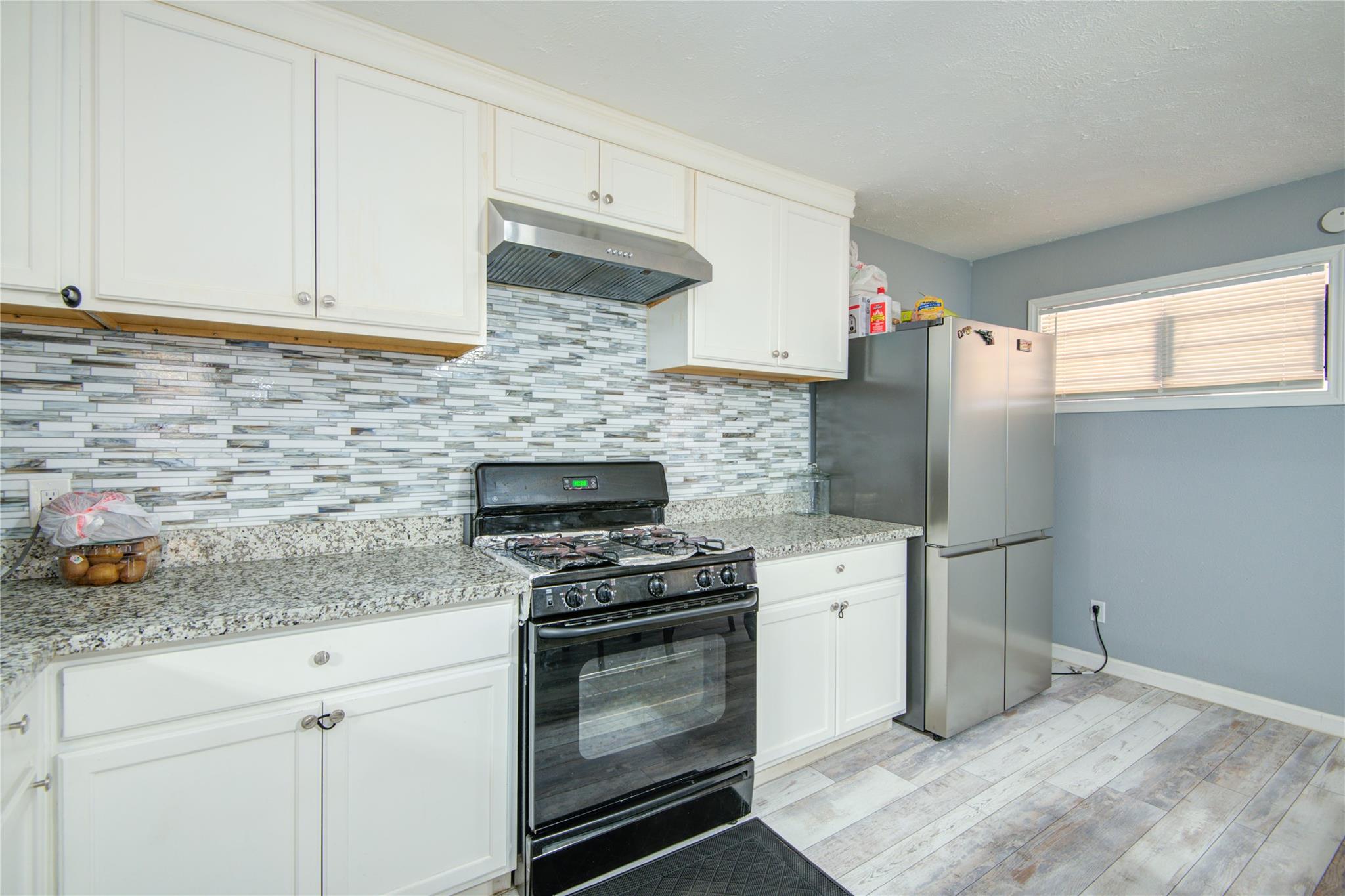 905 Bank Dr, Galena Park, TX 77547 photo
