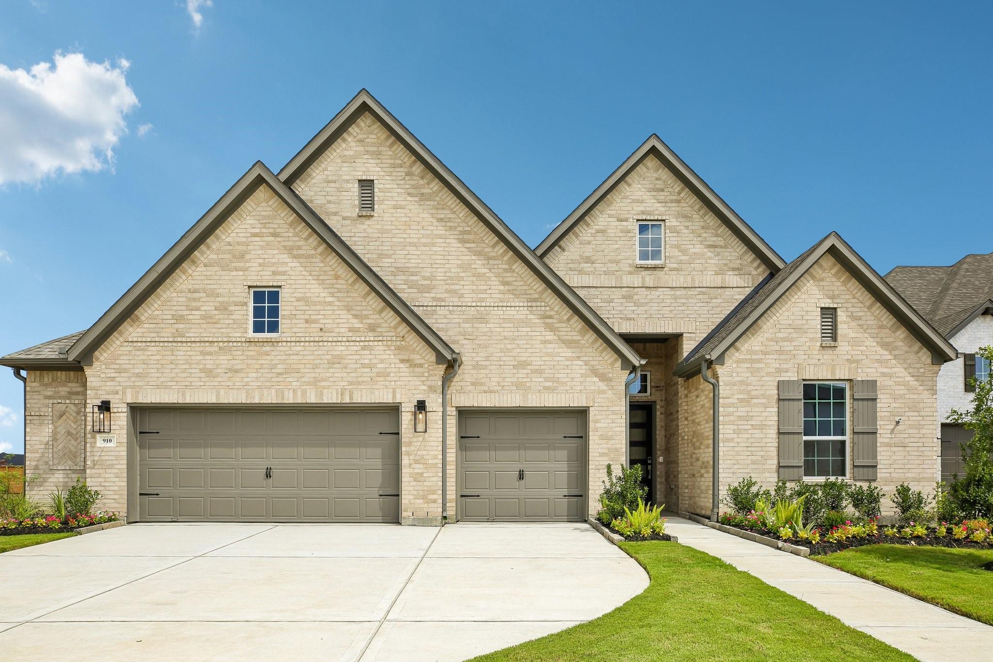 910 Hilltop View Ln, League City, TX 77546
