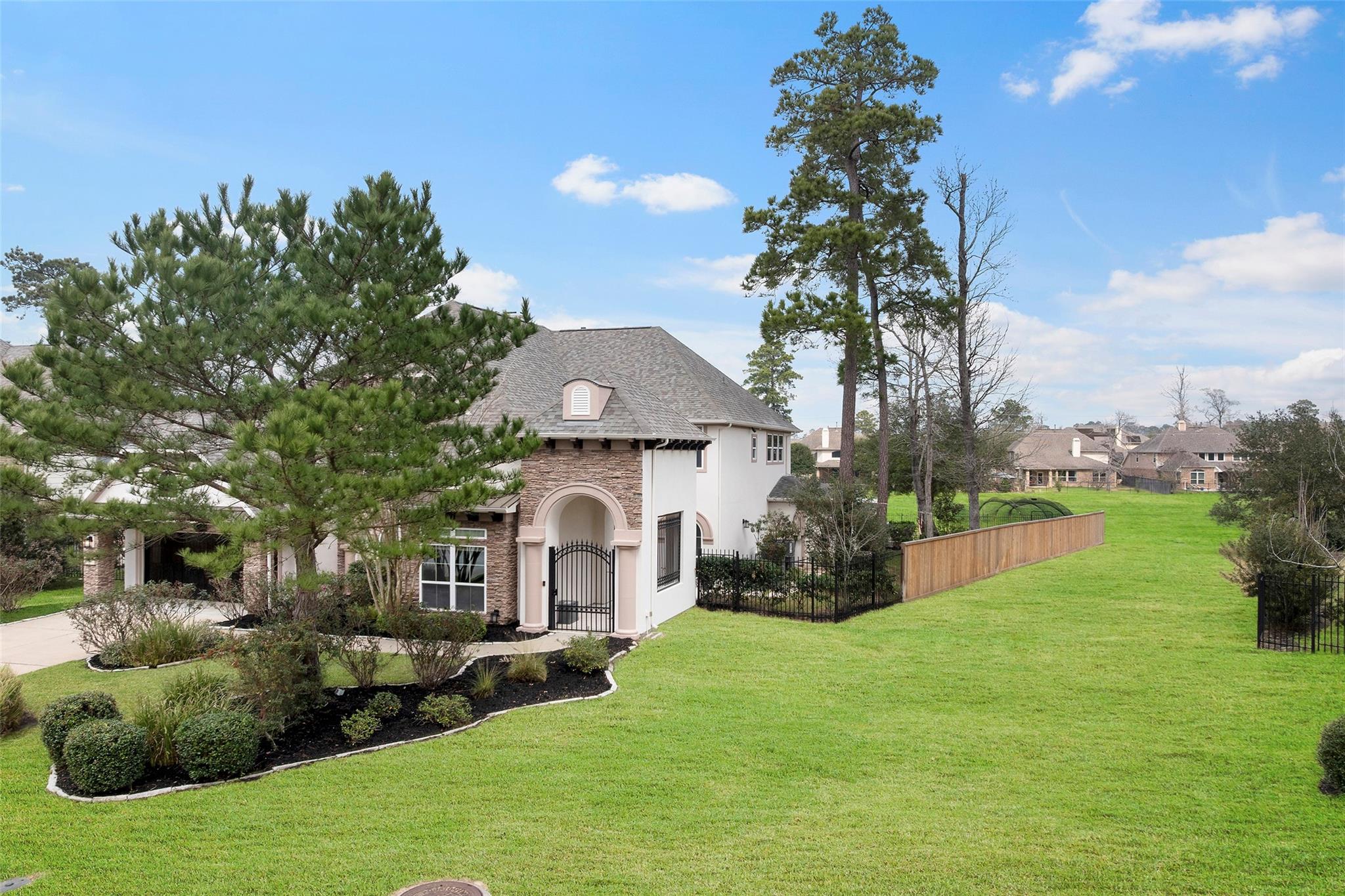 42 Shallowford Pl, Tomball, TX 77375 photo