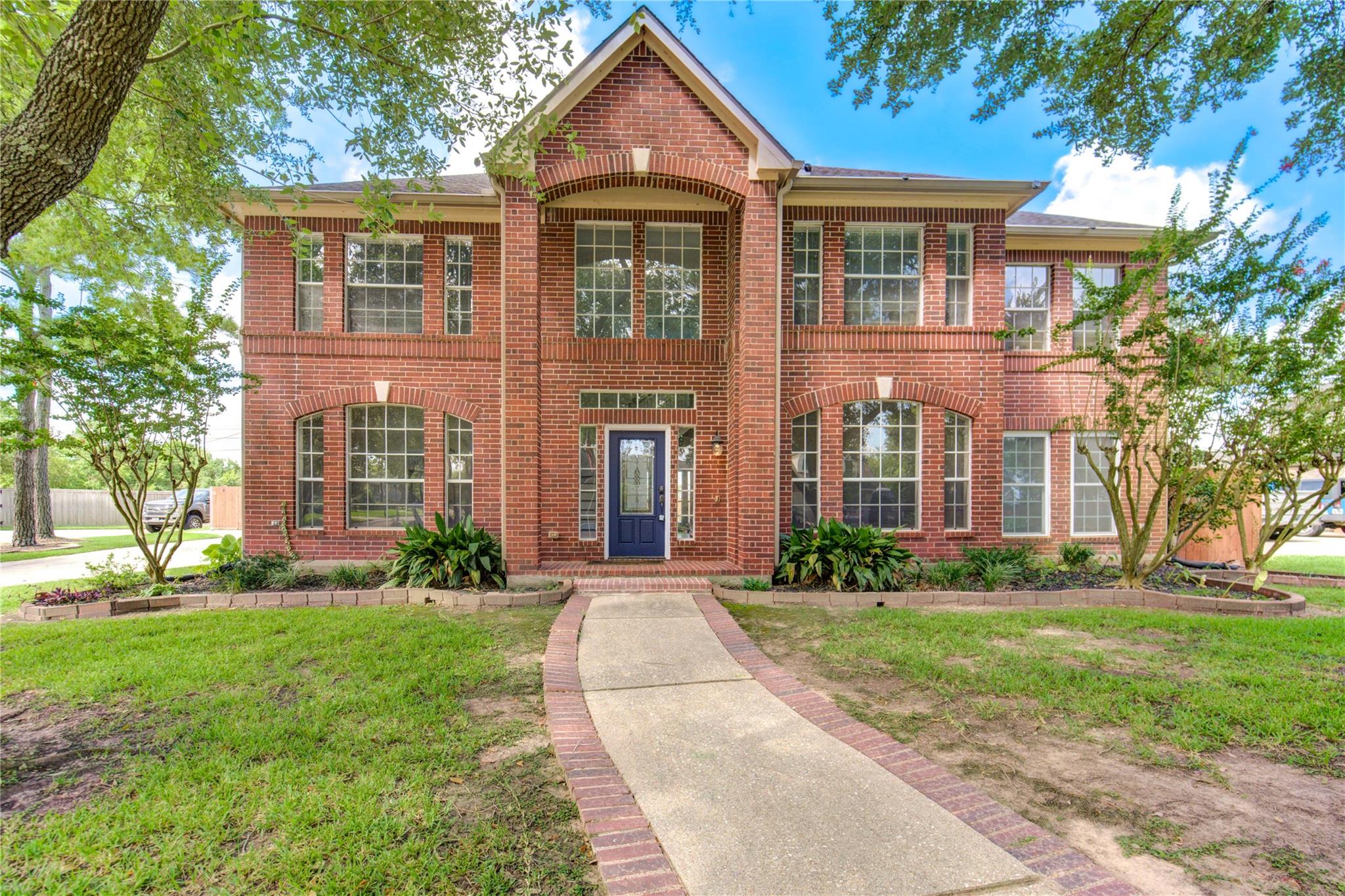 1016 Applewood Dr, Friendswood, TX 77546 photo