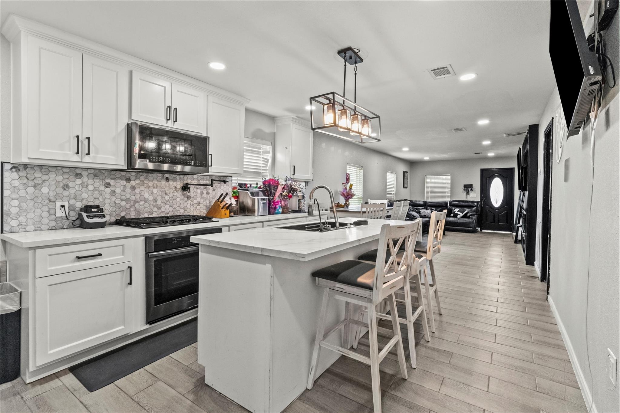 9739 Cargill St, Houston, TX 77029 photo