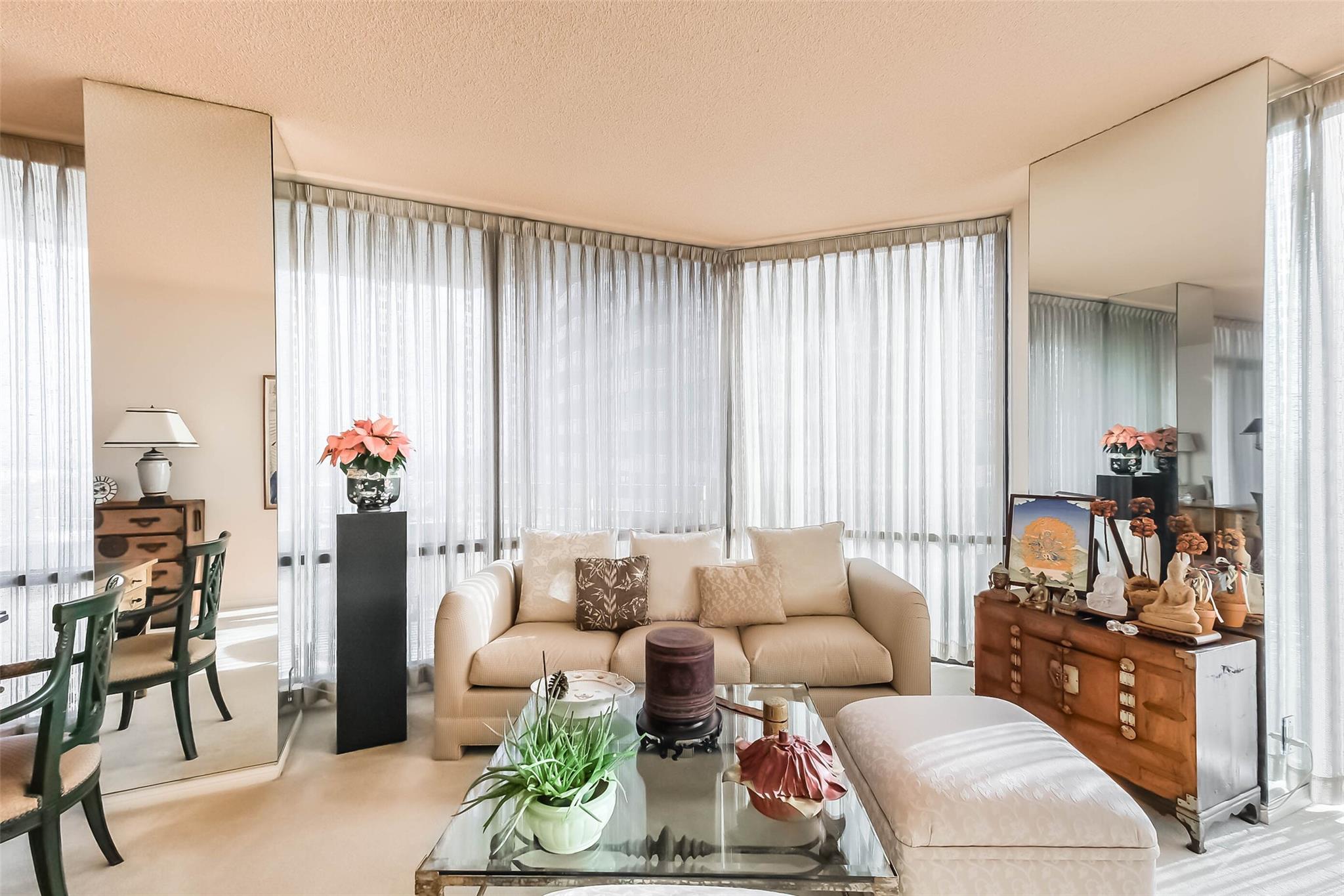 14 Greenway Plz #21 P, Houston, TX 77046 photo