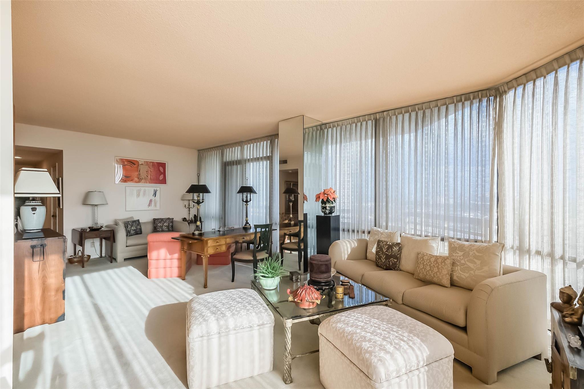 14 Greenway Plz, Houston, TX 77046