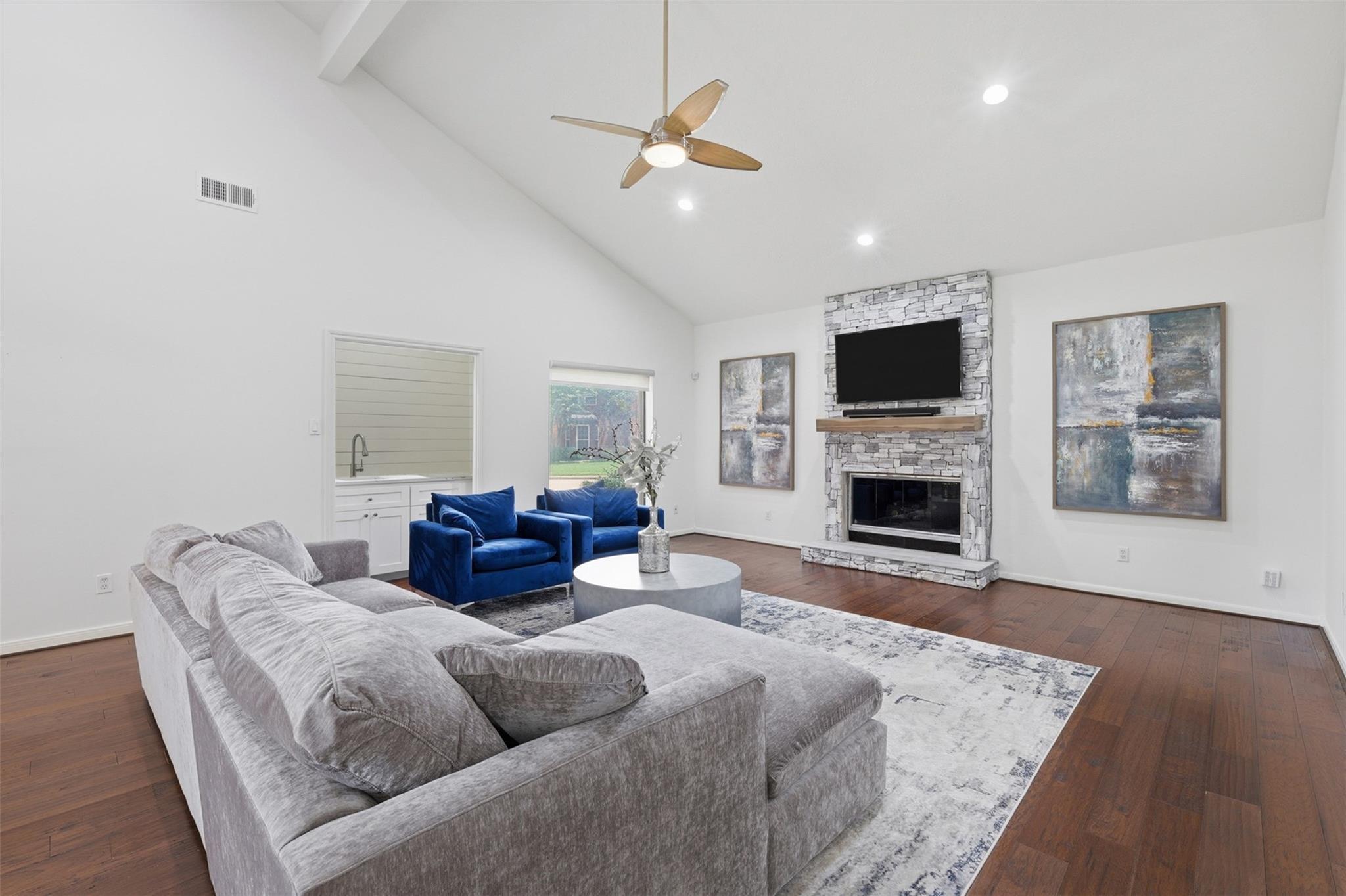 1022 Trapper Hill Dr, Houston, TX 77077 photo
