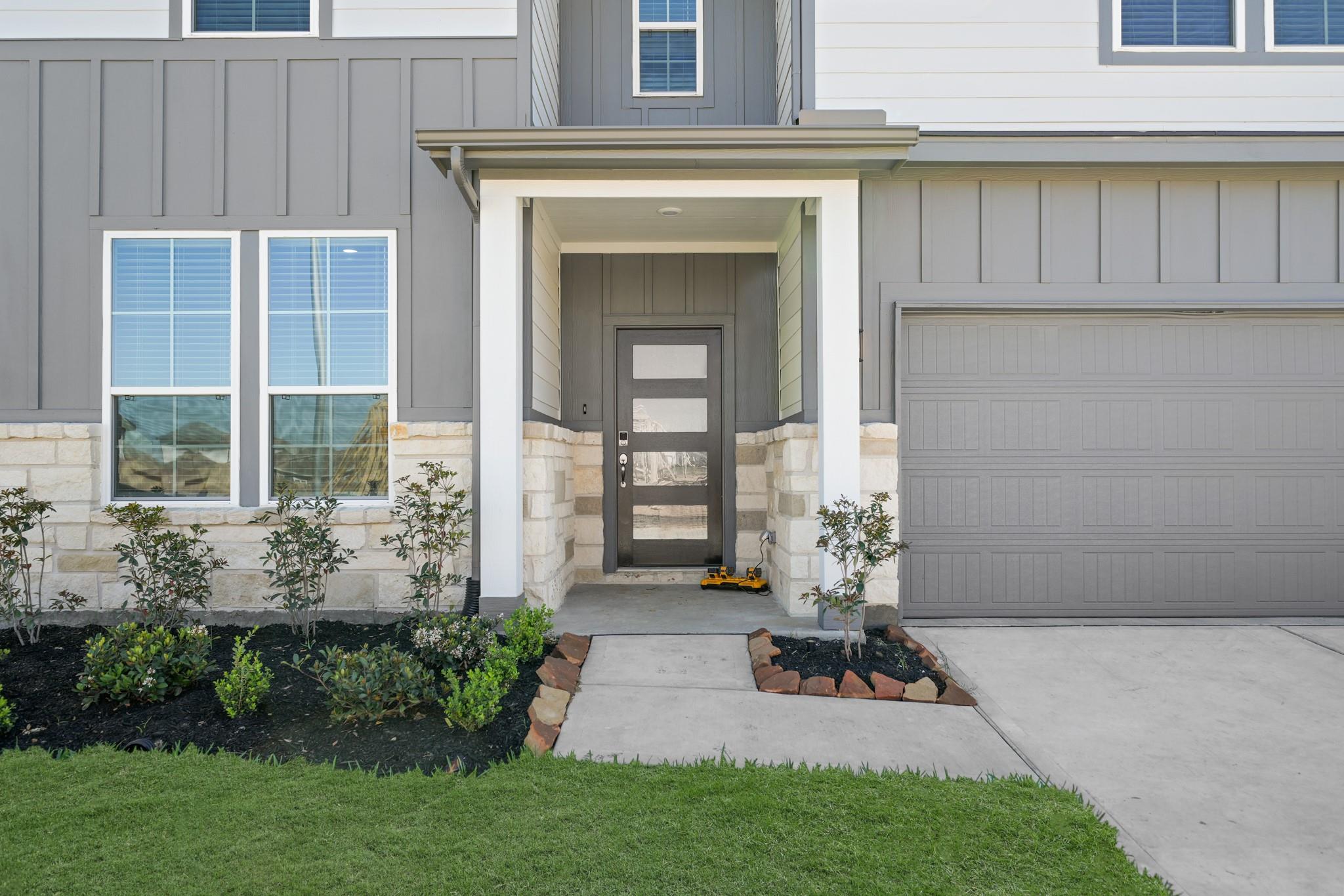 17218 White Peace Dr, Waller, TX 77484 photo