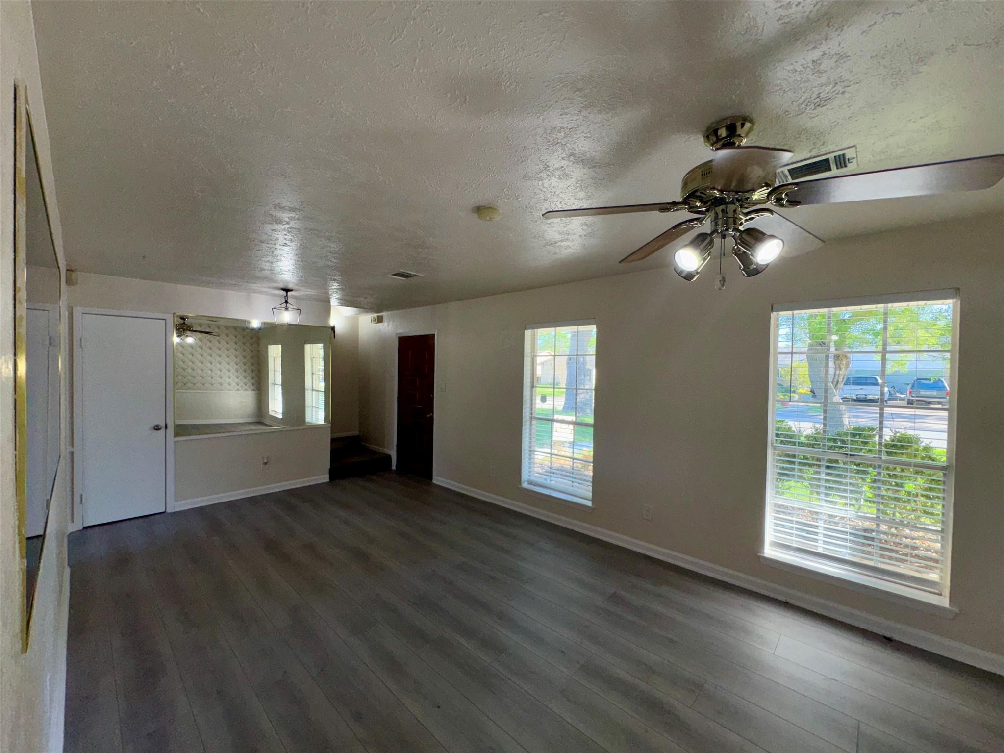 11402 Concho St, Houston, TX 77072 photo
