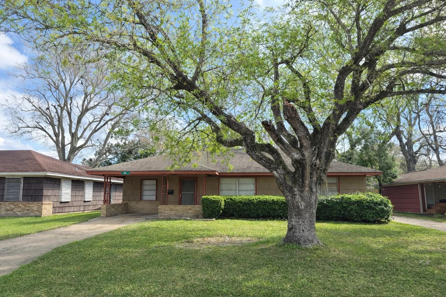 1413 Brazos Ave, La Marque, TX 77568