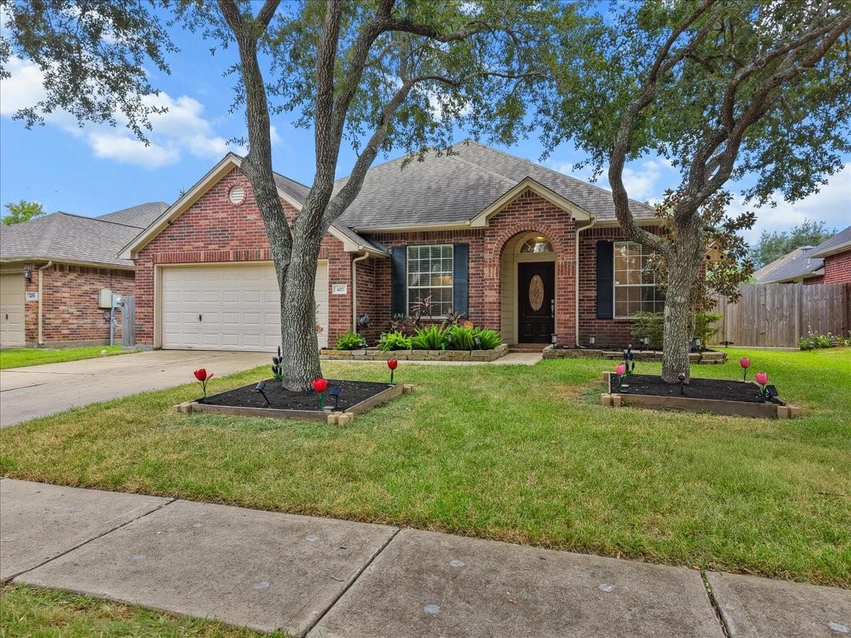 407 Crimson Coast Dr, League City, TX 77573