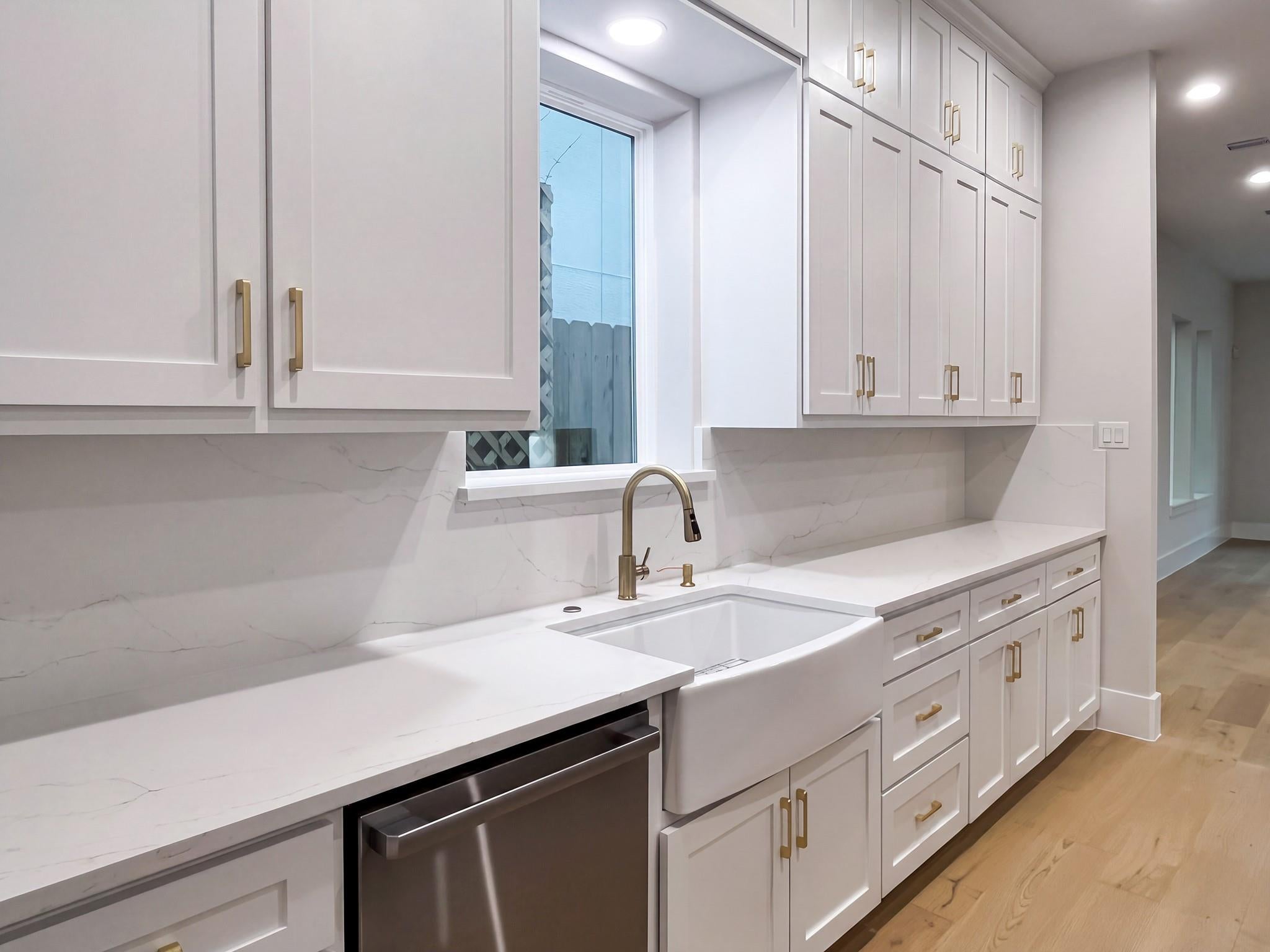 902 Knox St, Houston, TX 77007 photo