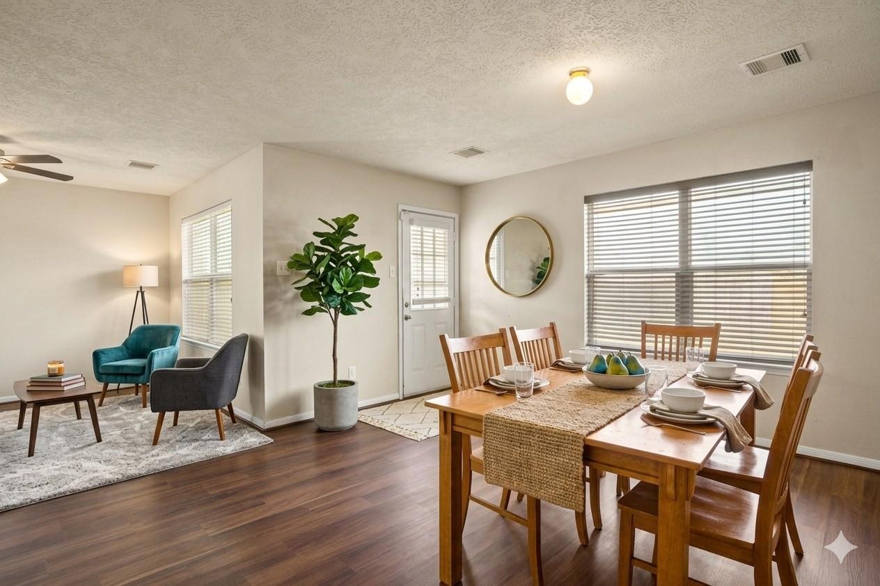 5247 Panay Park Dr, Houston, TX 77048 photo