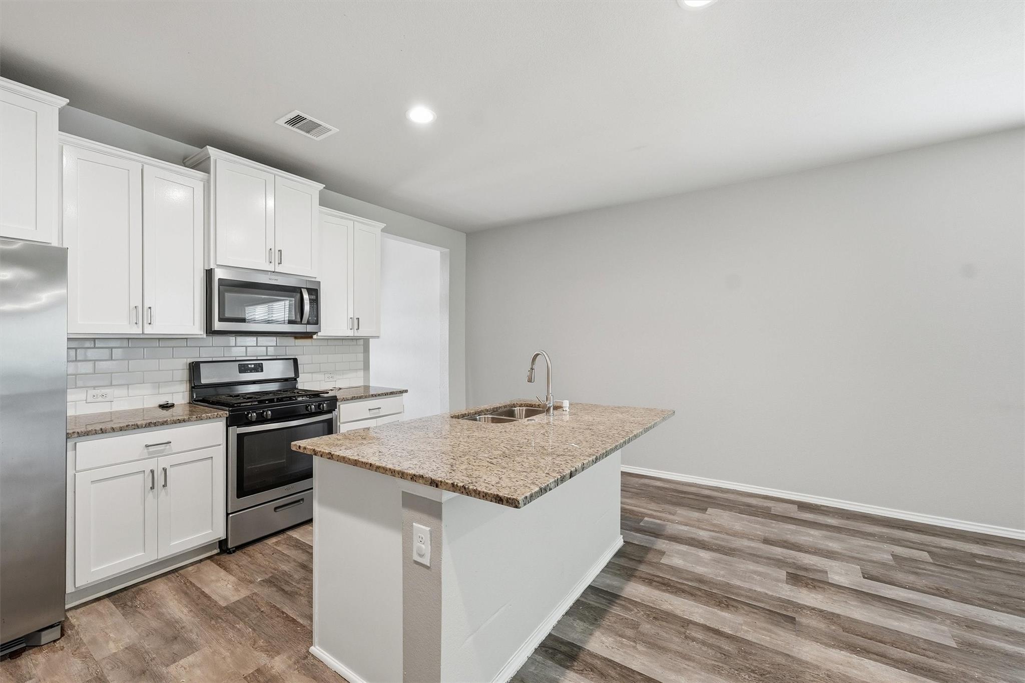 17153 Upland Bent Ct, Conroe, TX 77385 photo