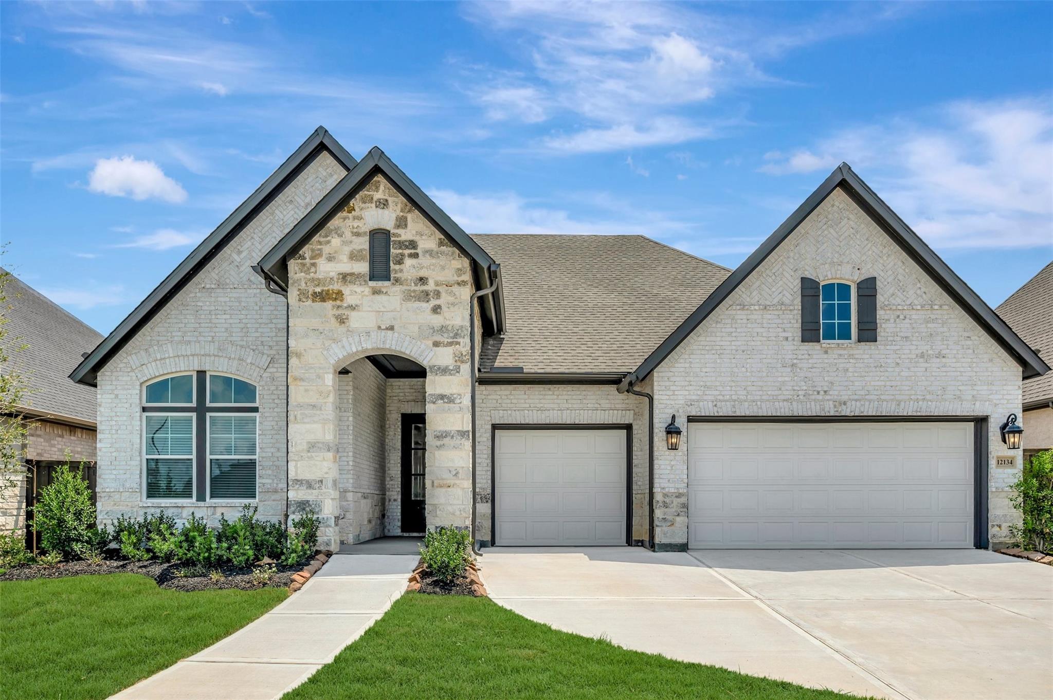 12134 Jacob Ln, Mont Belvieu, TX 77523
