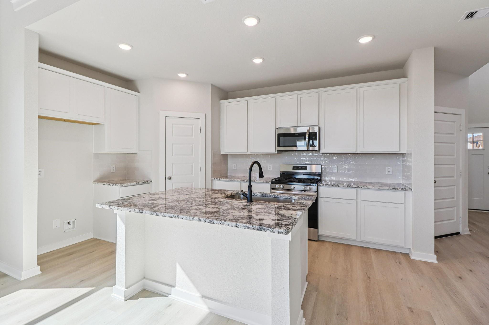 11936 Avian Ave, Conroe, TX 77303 photo