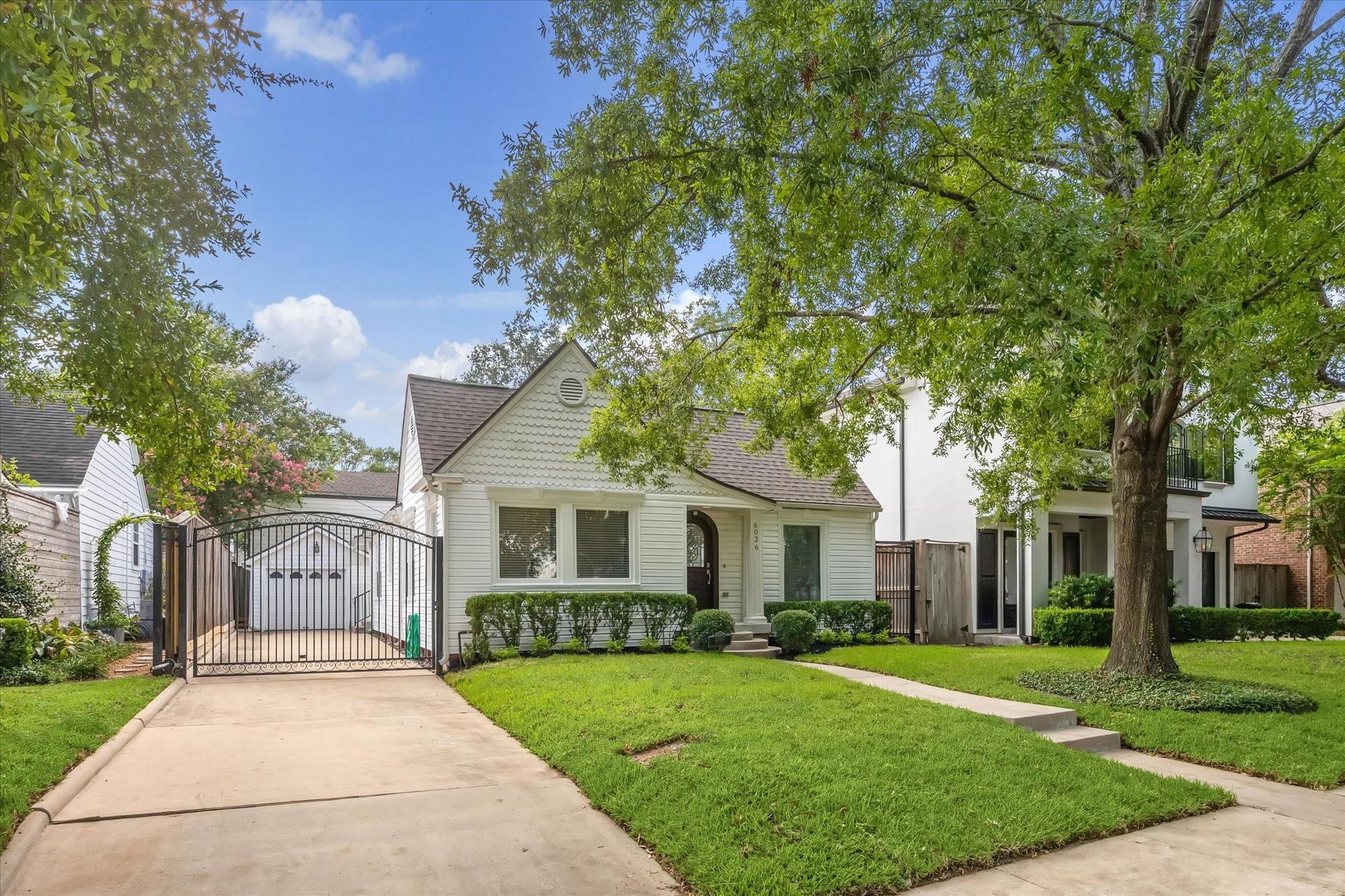 6026 Lake St, West University Place, TX 77005 photo