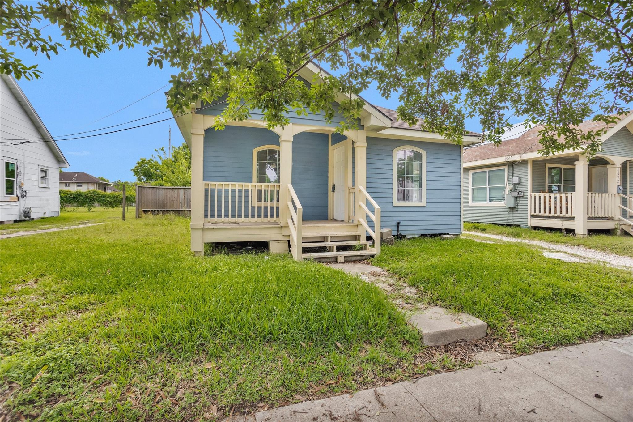 4522 Canal St, Houston, TX 77011