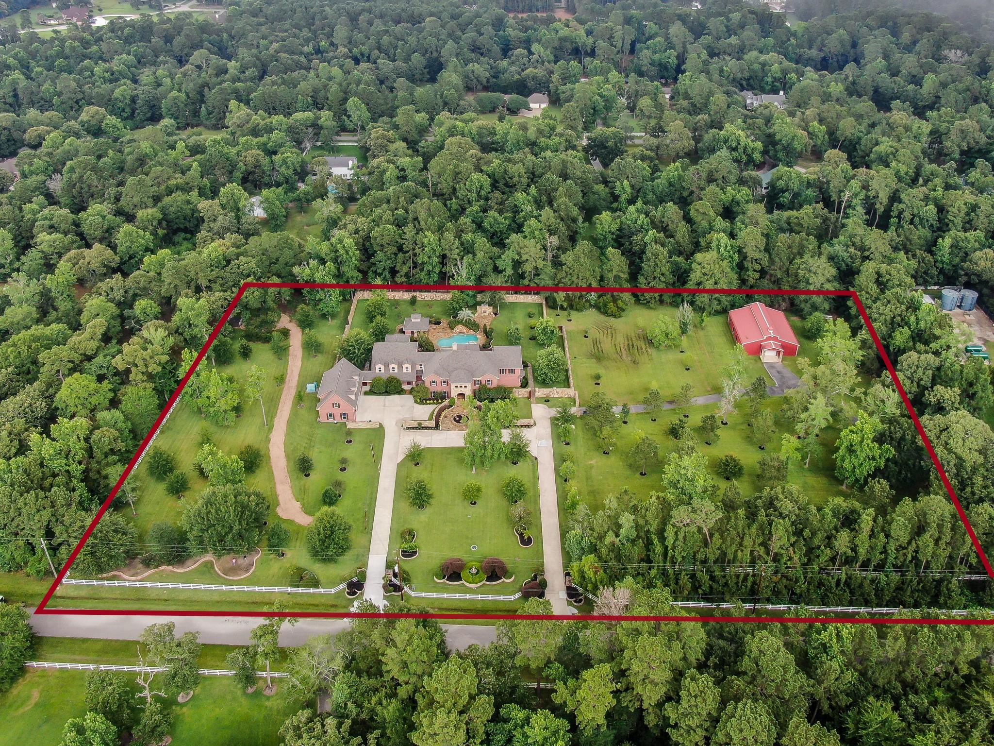 9310 Diamante Dr, Magnolia, TX 77354