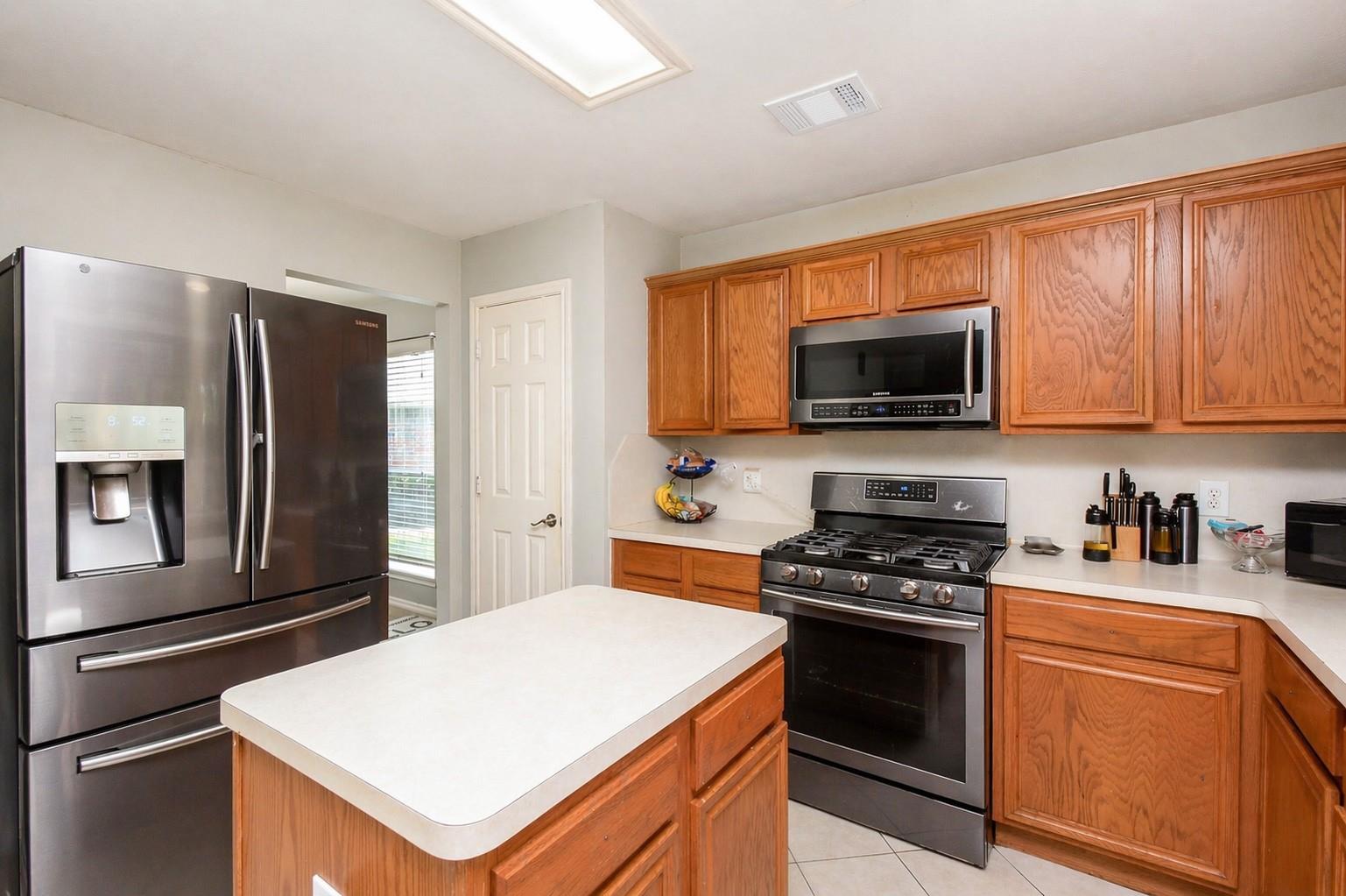 7043 Madison Trl, Houston, TX 77084 photo
