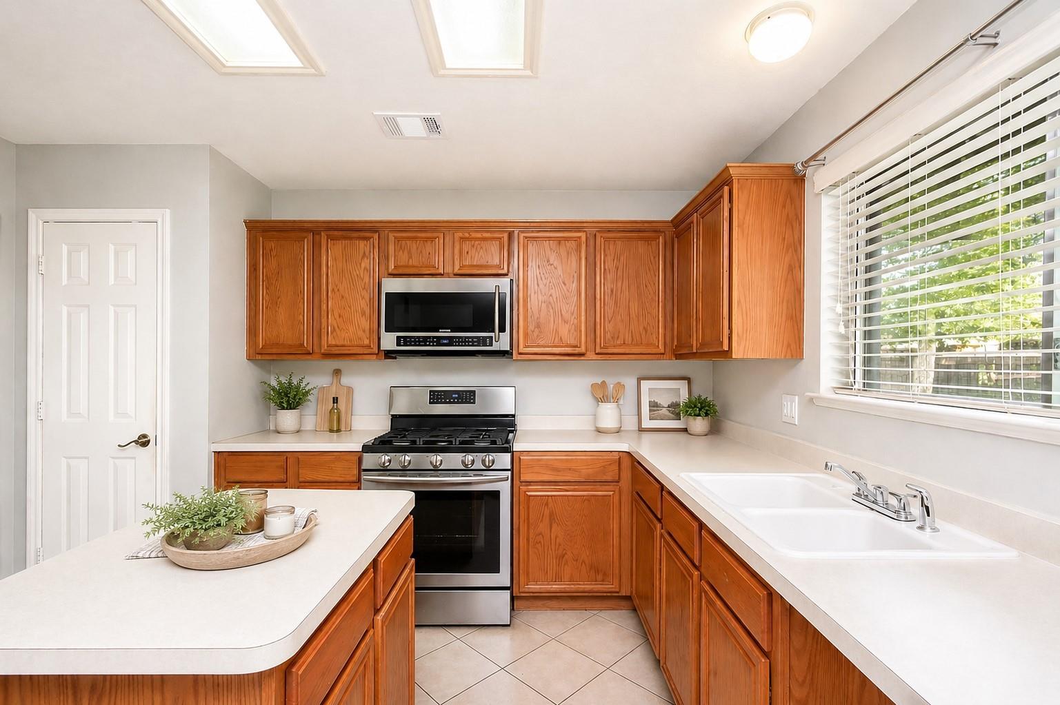7043 Madison Trl, Houston, TX 77084 photo