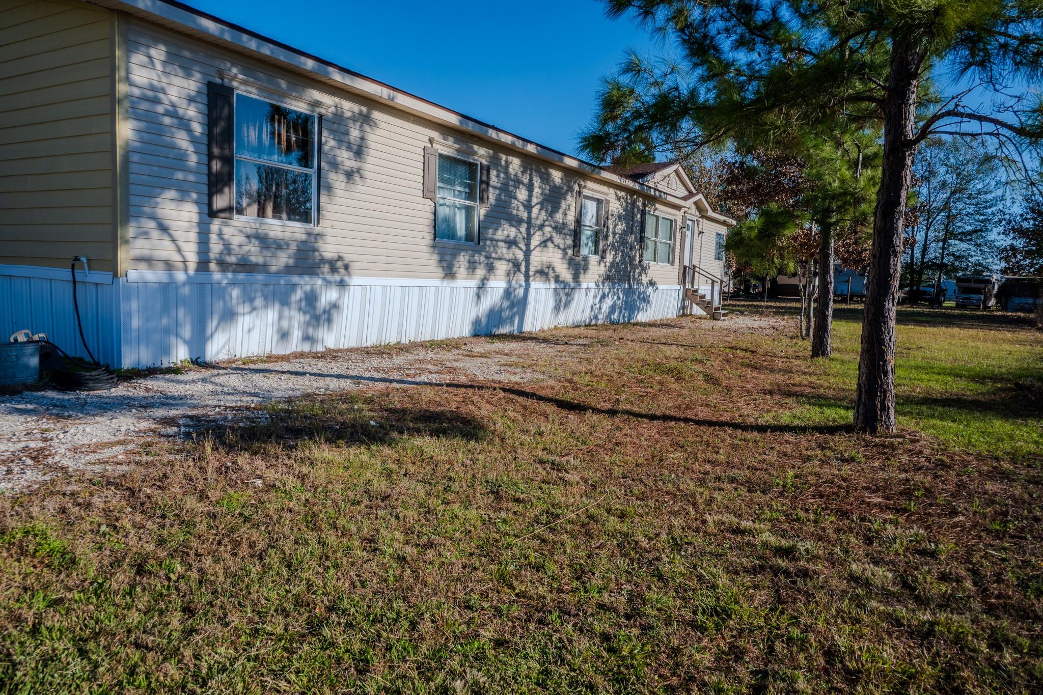 62 County Road 5248, Cleveland, TX 77327 photo