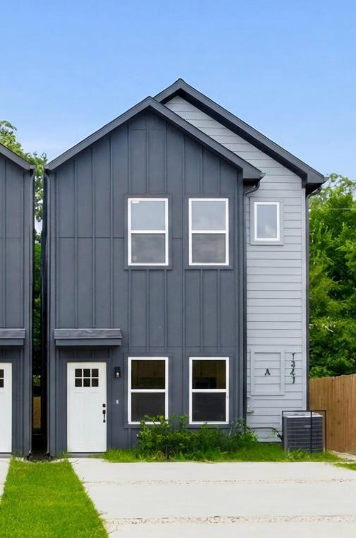 7843 Sunnyhill St, Houston, TX 77088