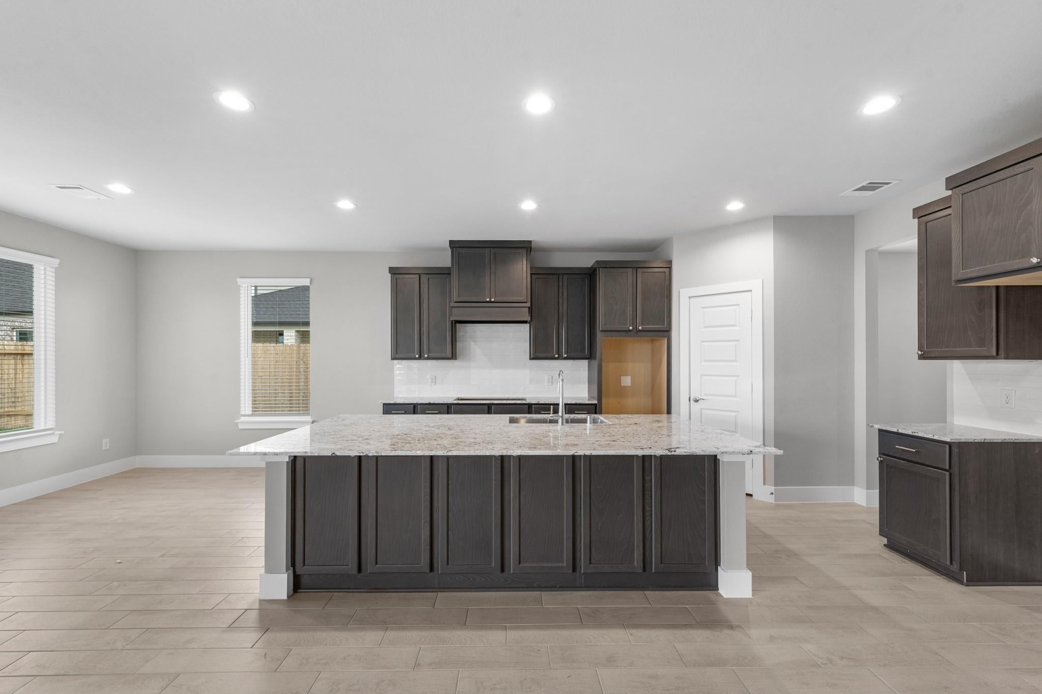 2930 Belle Tree Ln, Katy, TX 77493 photo