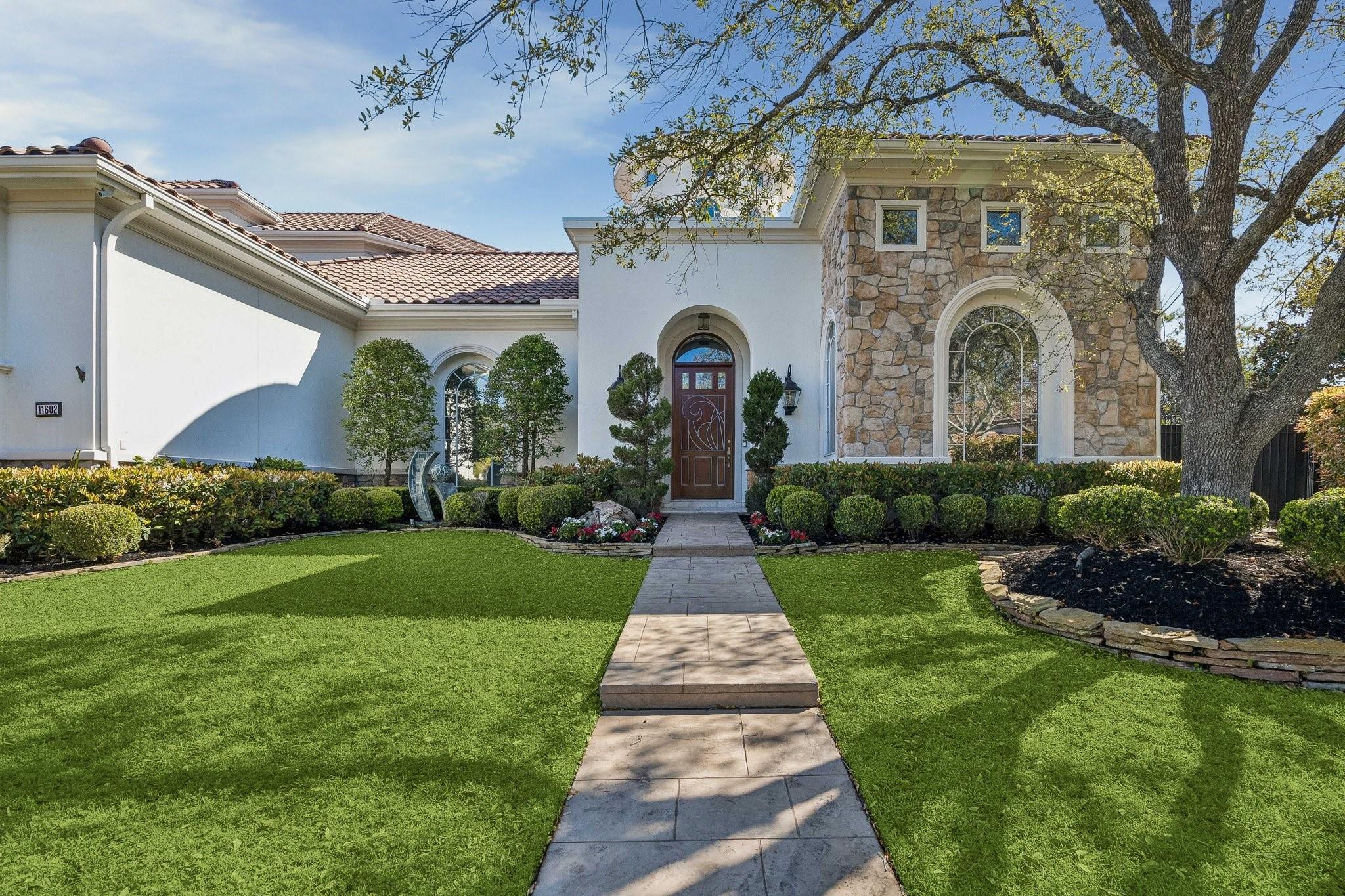 11602 Versailles Lake Ln, Houston, TX 77082