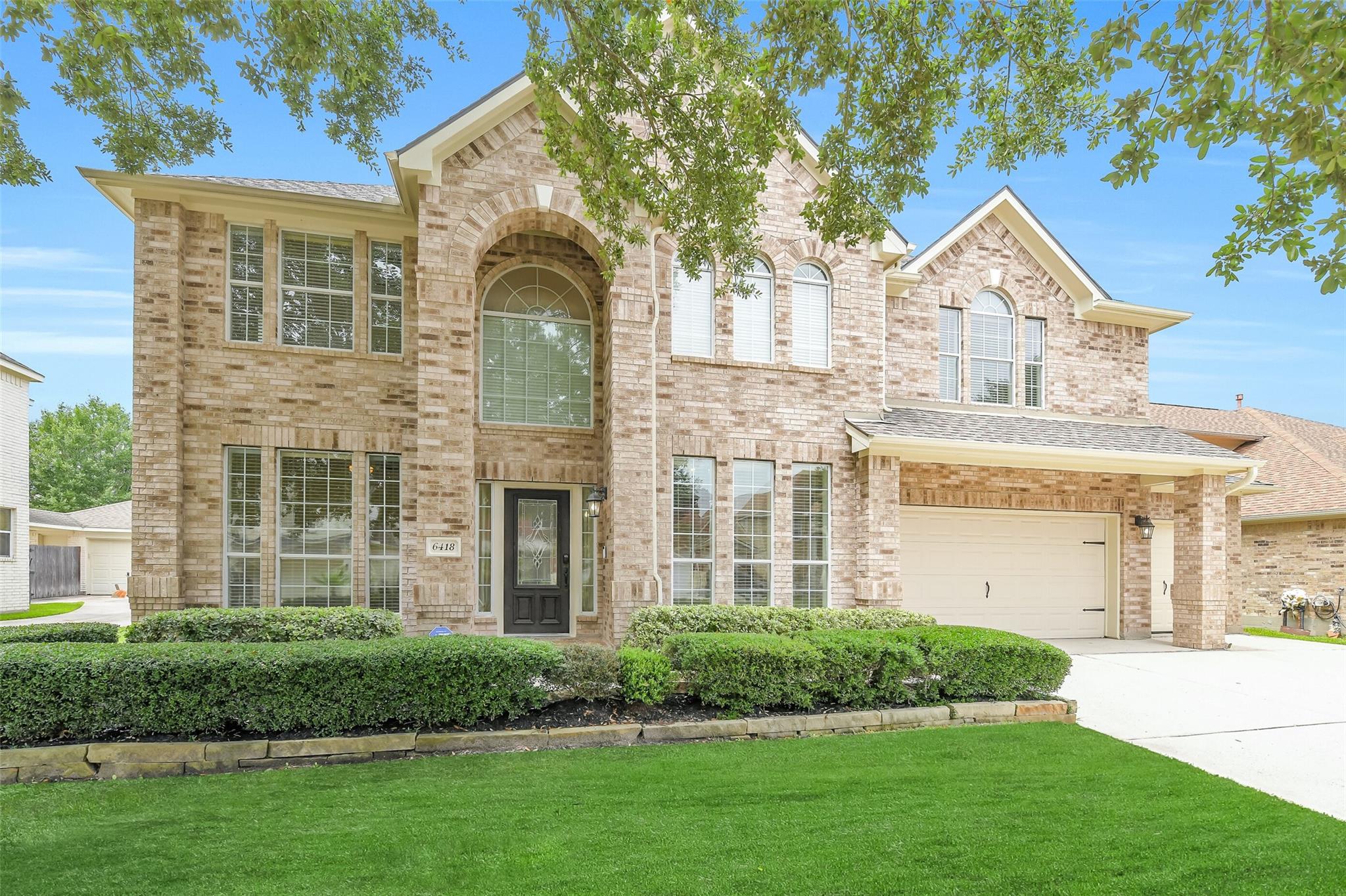 6418 Oakmont Creek Dr, Spring, TX 77379