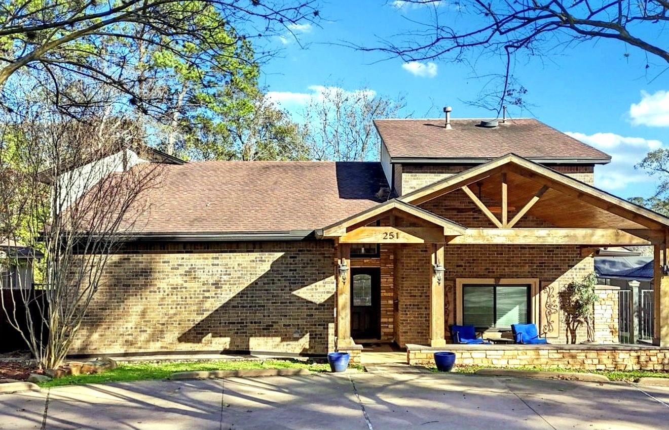251 Spring Edge Dr, Conroe, TX 77356 photo