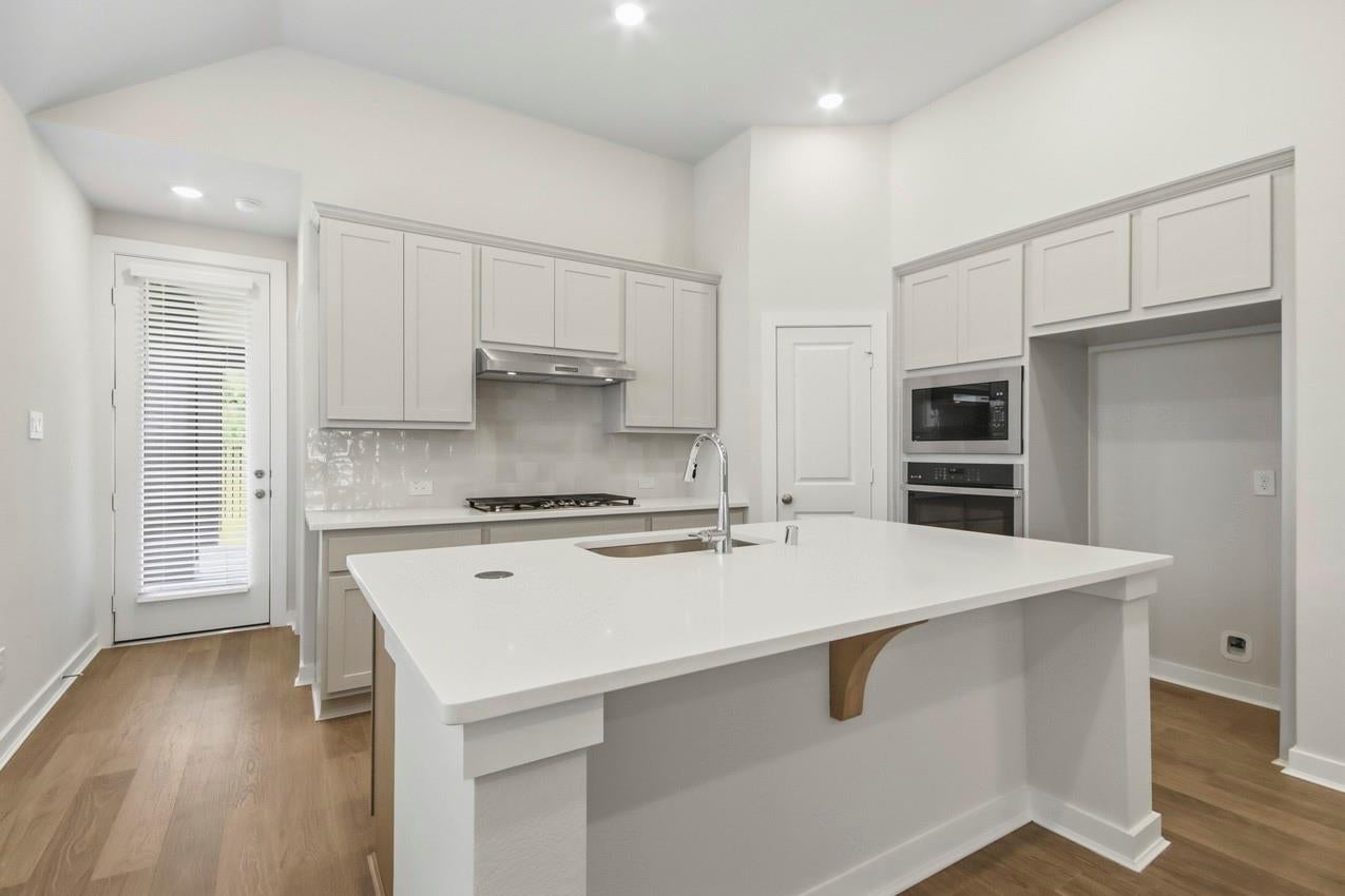 251 Navasota Narrows Ct, Conroe, TX 77304 photo