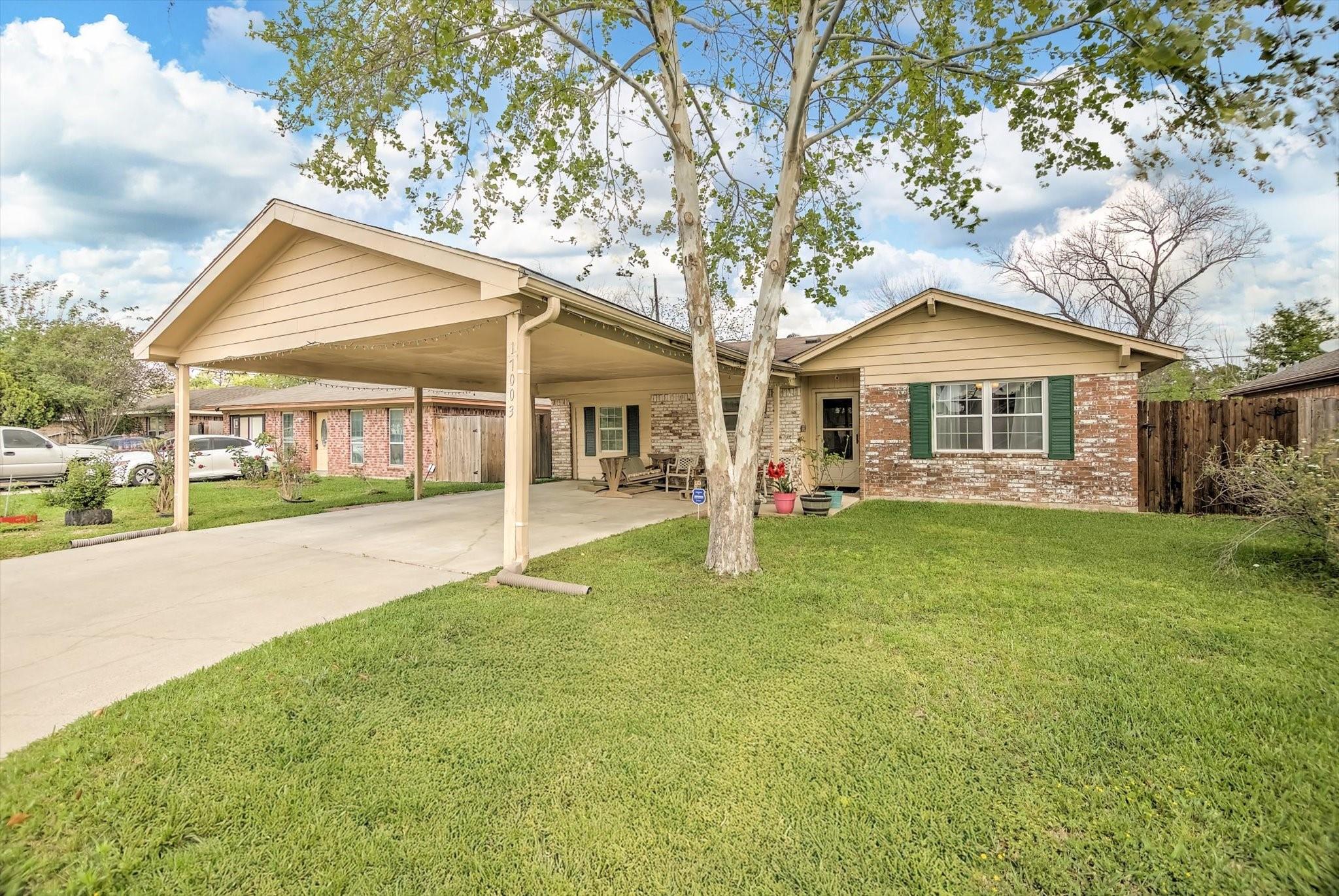 17003 Blairwood Dr, Houston, TX 77049 photo