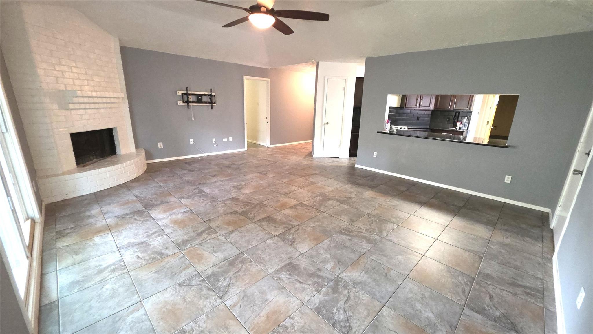 9811 Rocky Hollow Rd, La Porte, TX 77571 photo