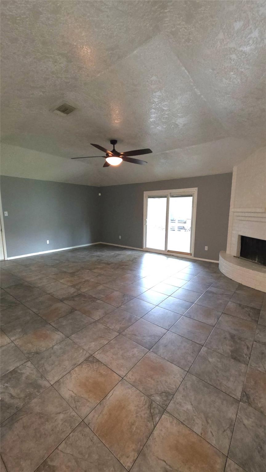 9811 Rocky Hollow Rd, La Porte, TX 77571 photo