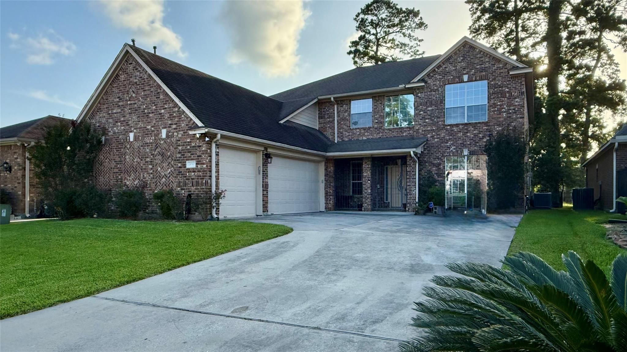19707 Fairway Island Dr, Humble, TX 77346