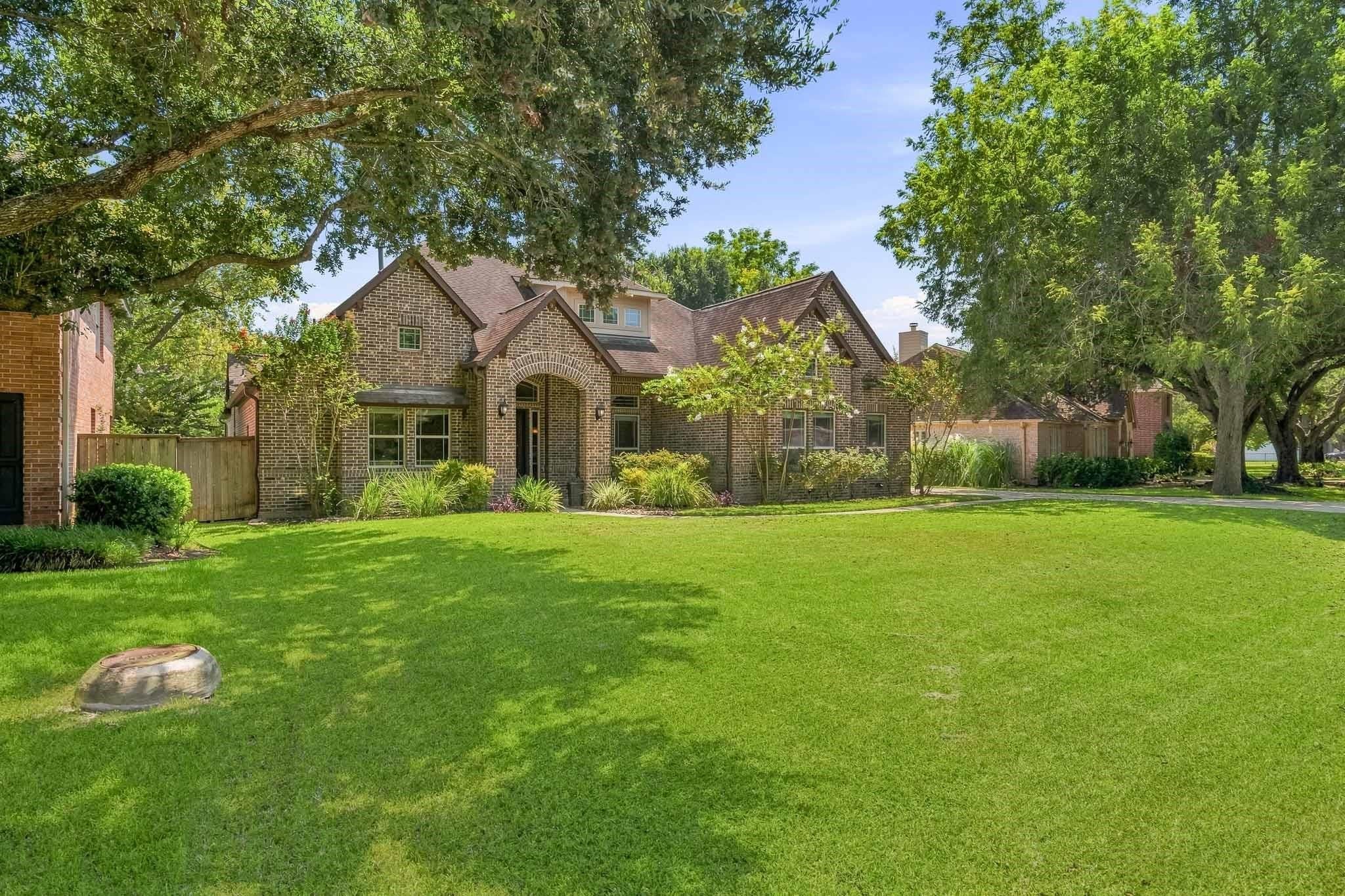 4518 Wickby St, Fulshear, TX 77441 photo