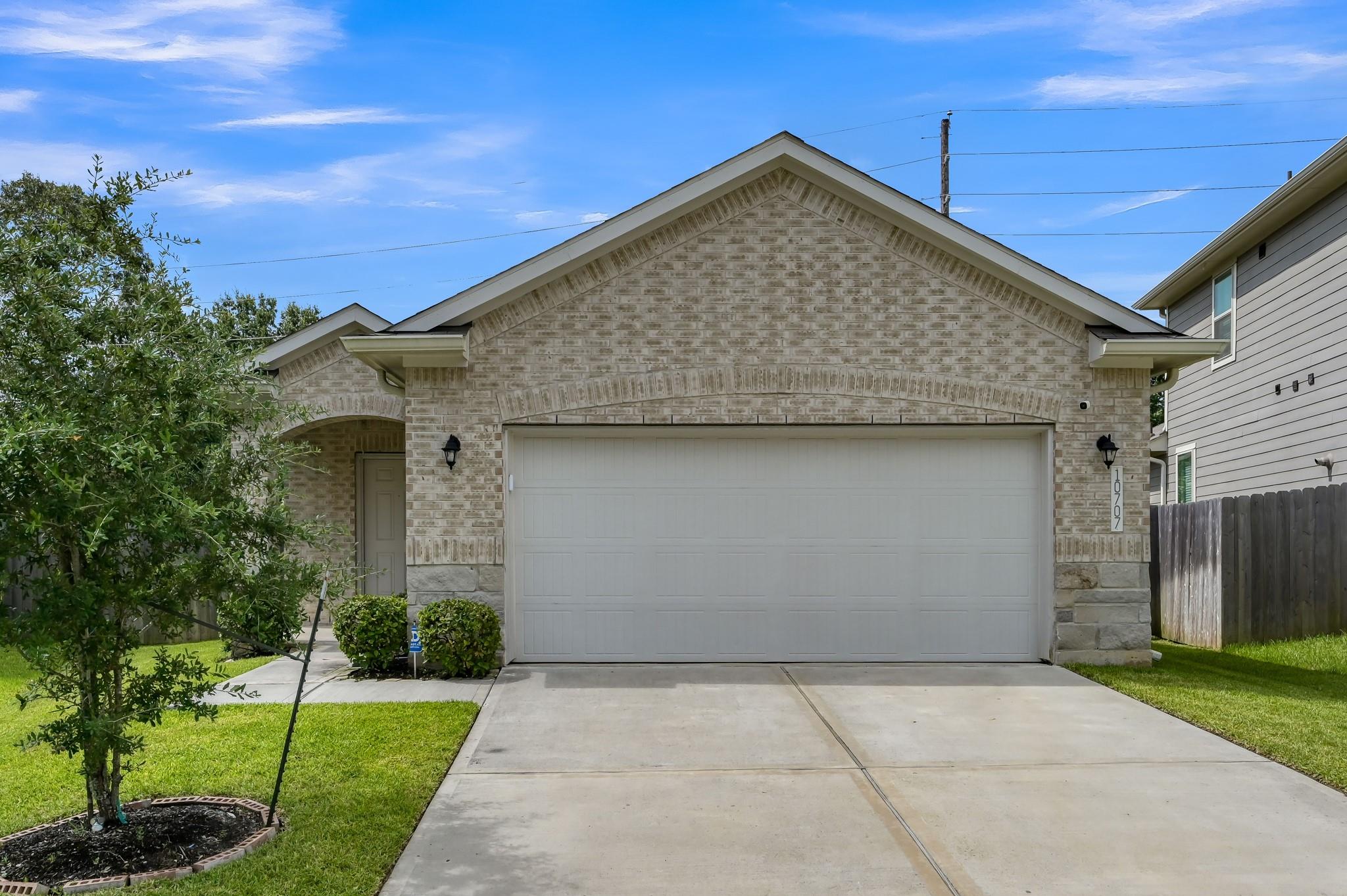 10707 Catclaw Ct, Tomball, TX 77375