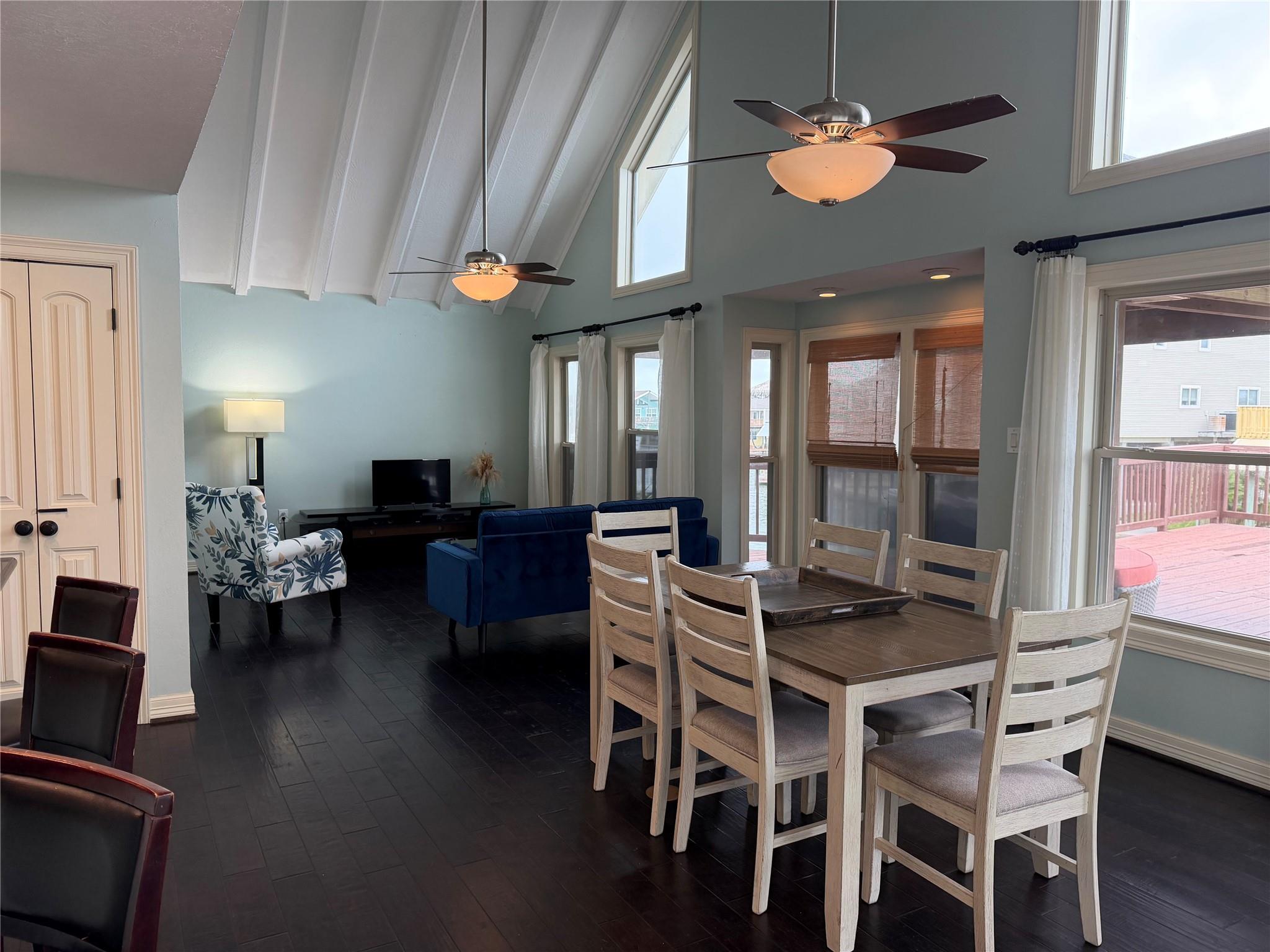 146 Tamana Dr, Galveston, TX 77554 photo