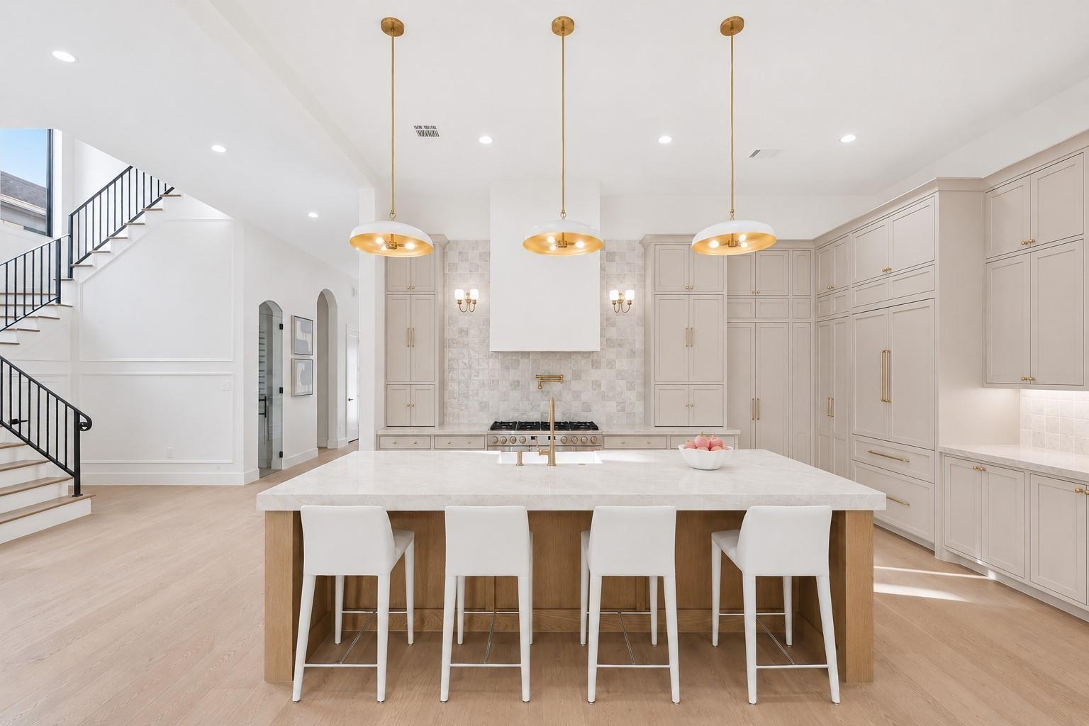 2325 Wroxton Rd, Houston, TX 77005 photo