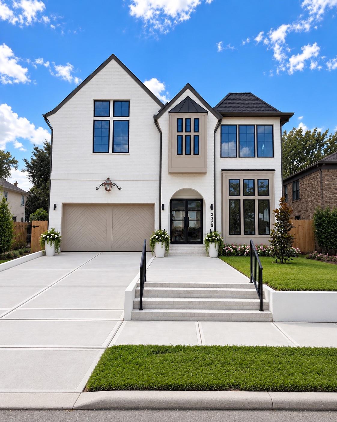 2325 Wroxton Rd, Houston, TX 77005
