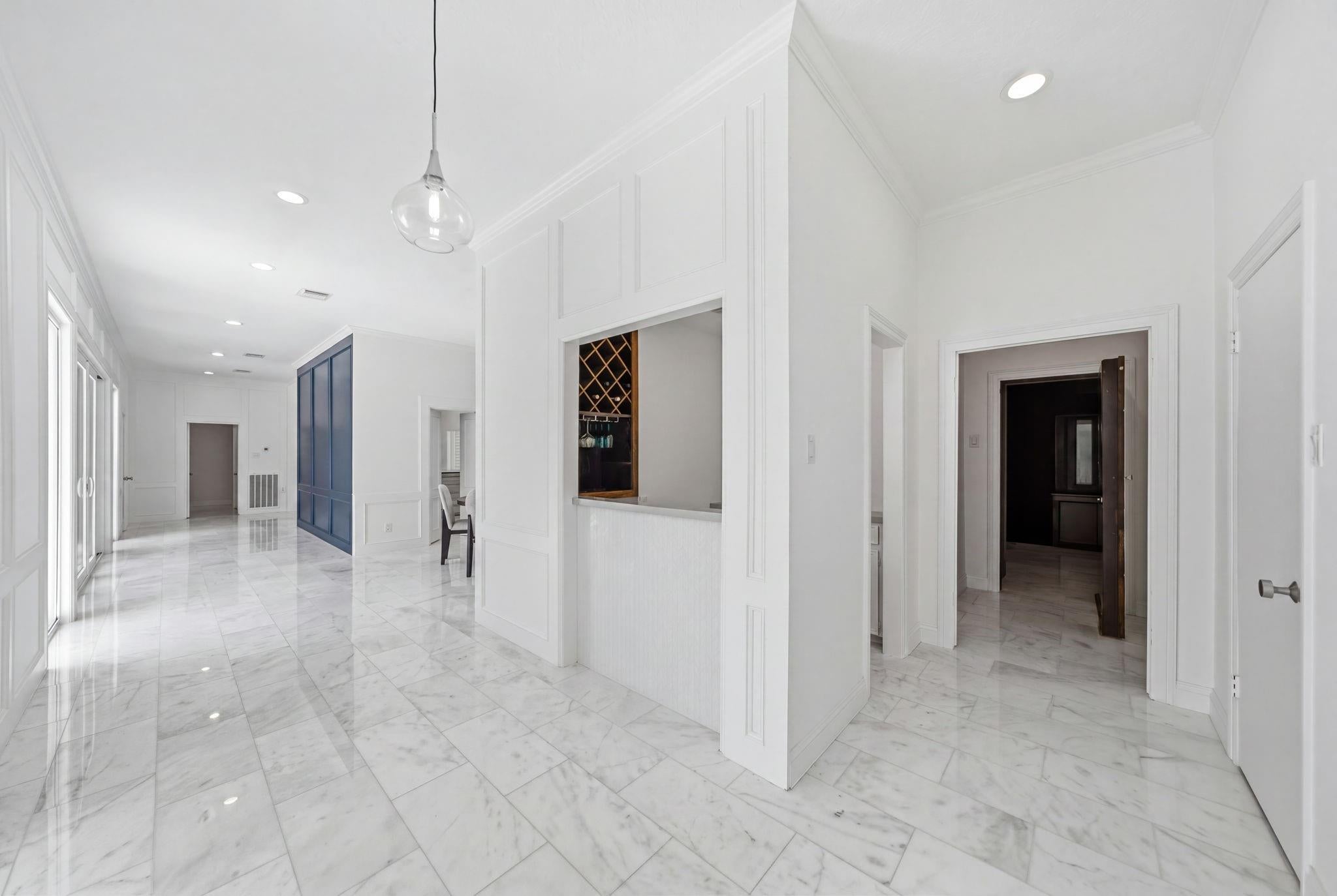 10103 Briar Forest Dr, Houston, TX 77042 photo