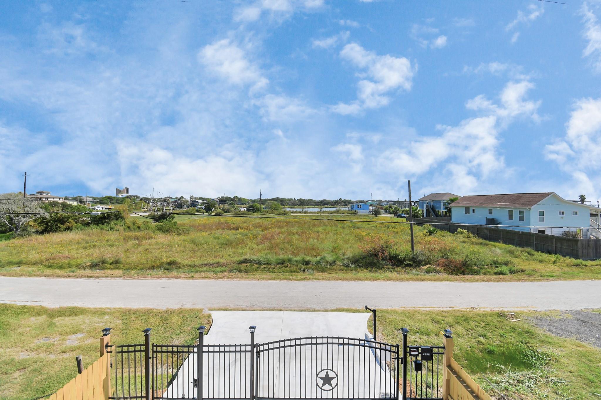 1008 20 St, Dickinson, TX 77539 photo