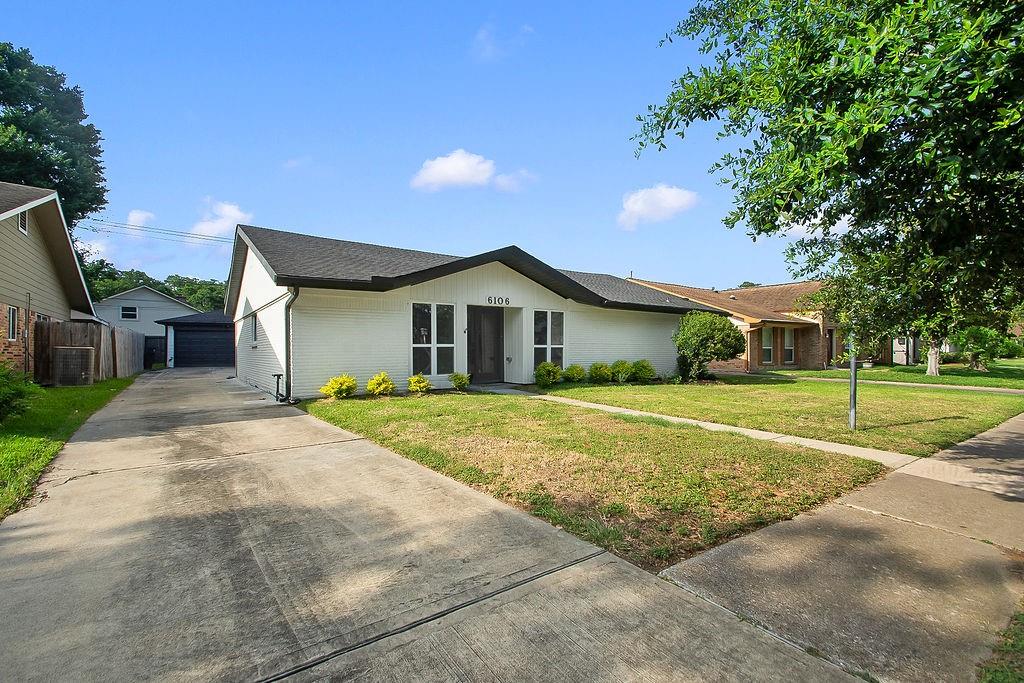 6106 Rutherglenn Dr, Houston, TX 77096 photo