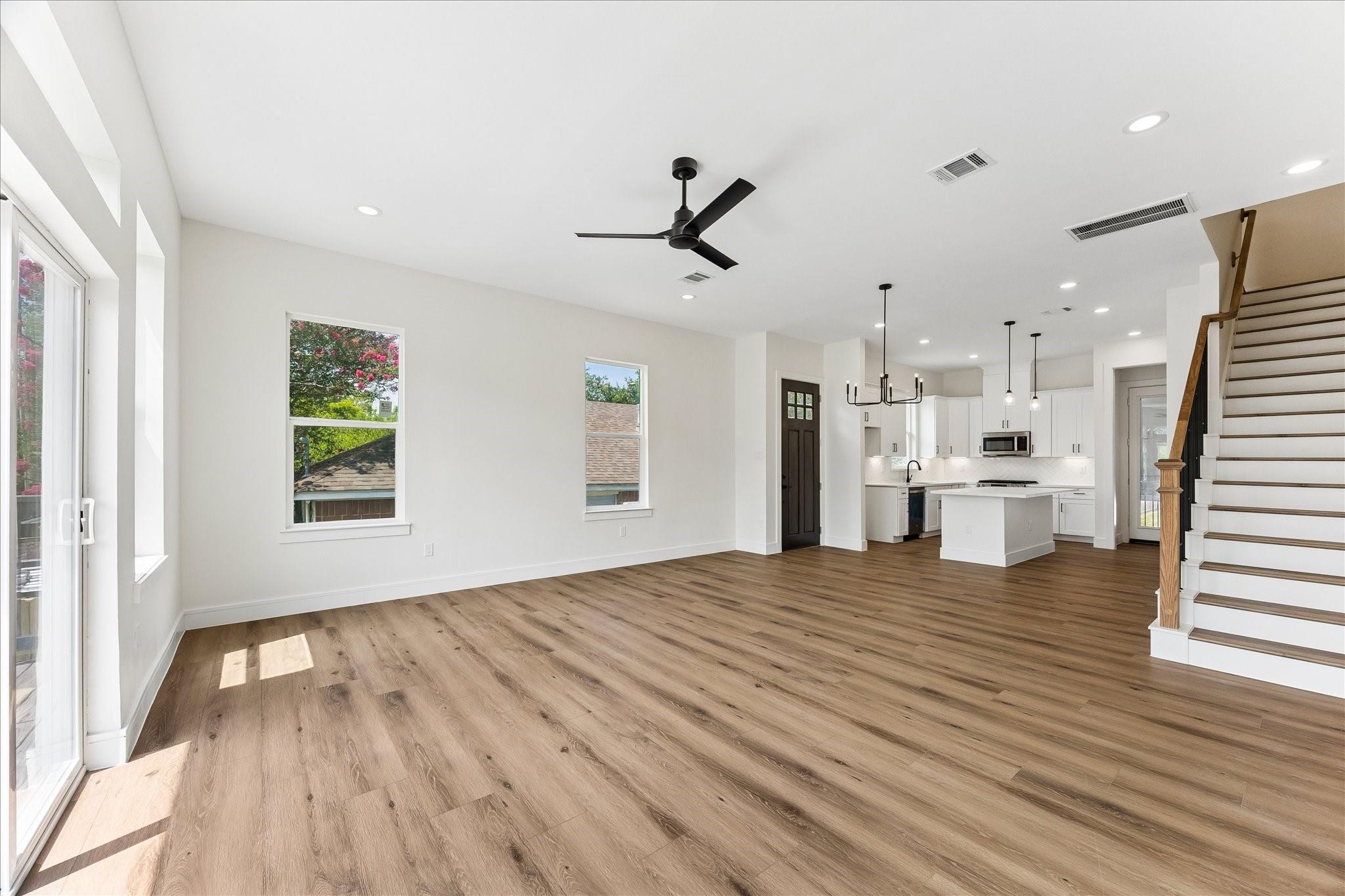 5106 Ricky St, Houston, TX 77033 photo