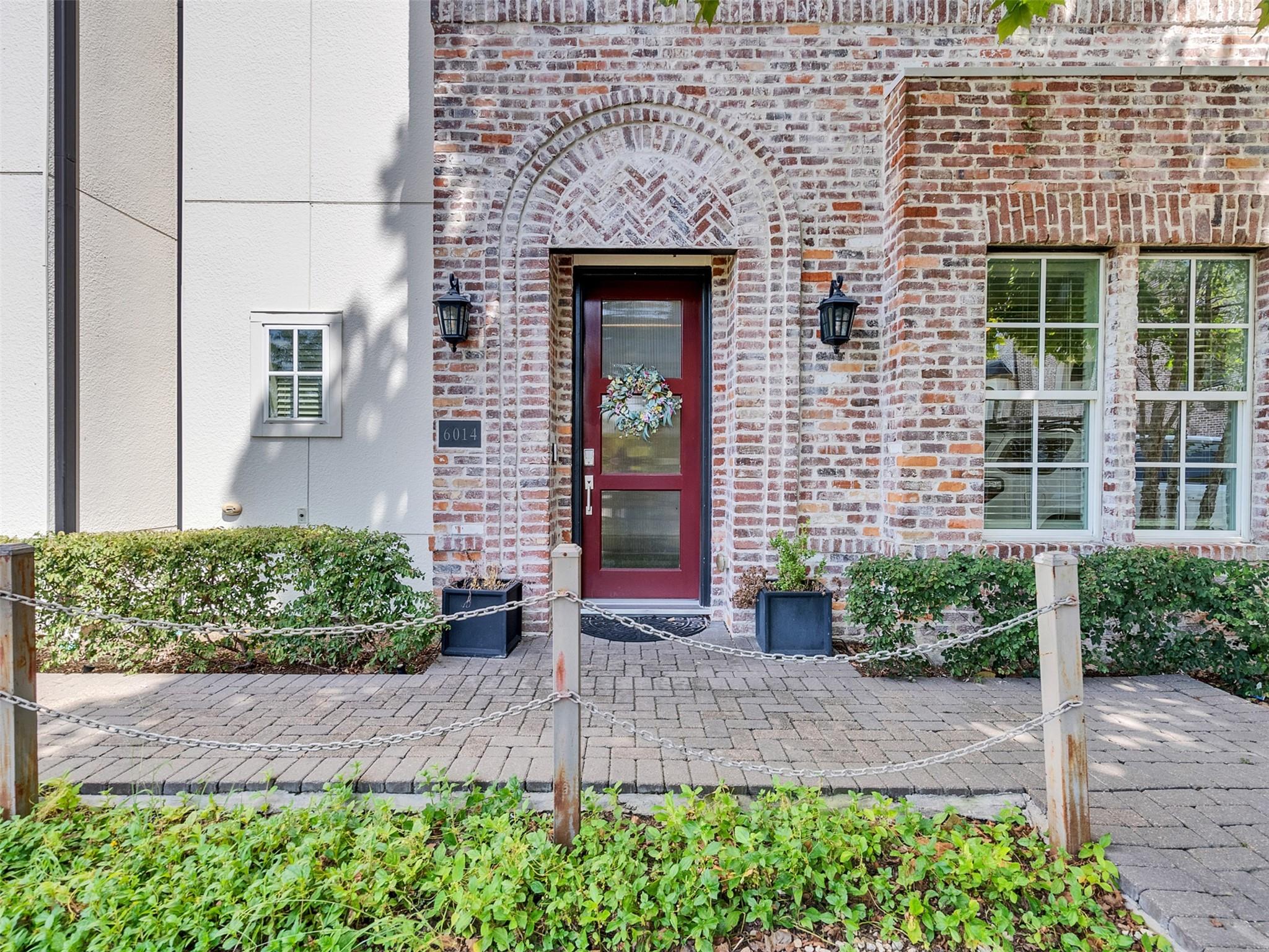 6014 Matthew Oaks Pl, Houston, TX 77007 photo