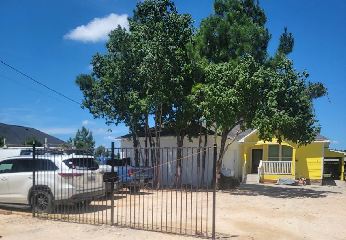 156 Road 5111, Cleveland, TX 77327