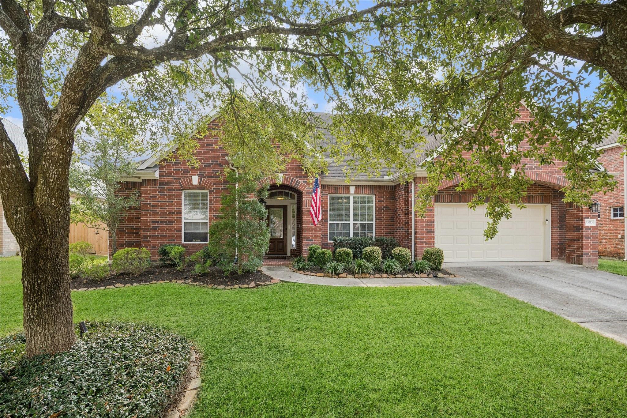 15515 Amber Hollow Ln, Cypress, TX 77429