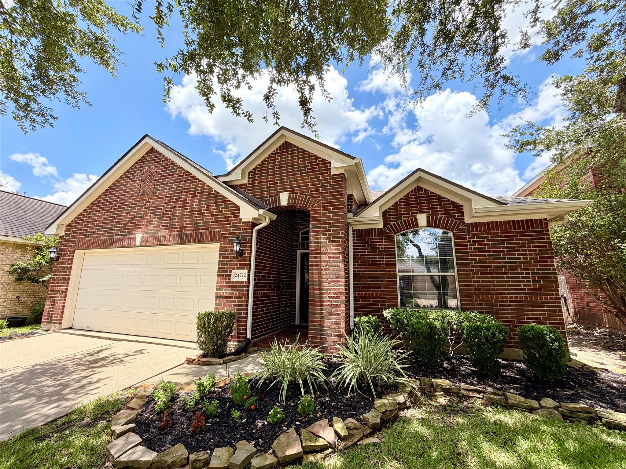 24522 Springwood Glen Ln, Katy, TX 77494 photo