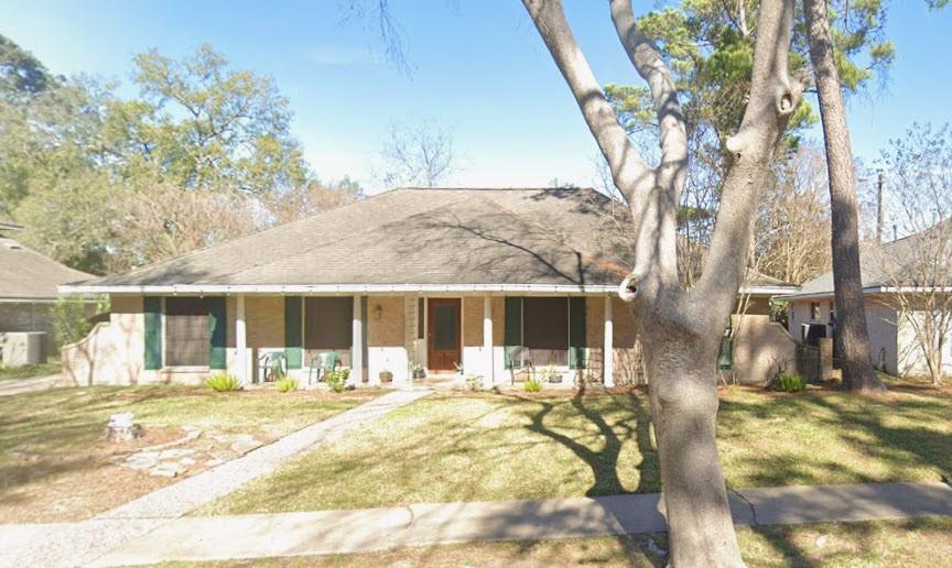 1004 Candlelight Ln, Houston, TX 77018