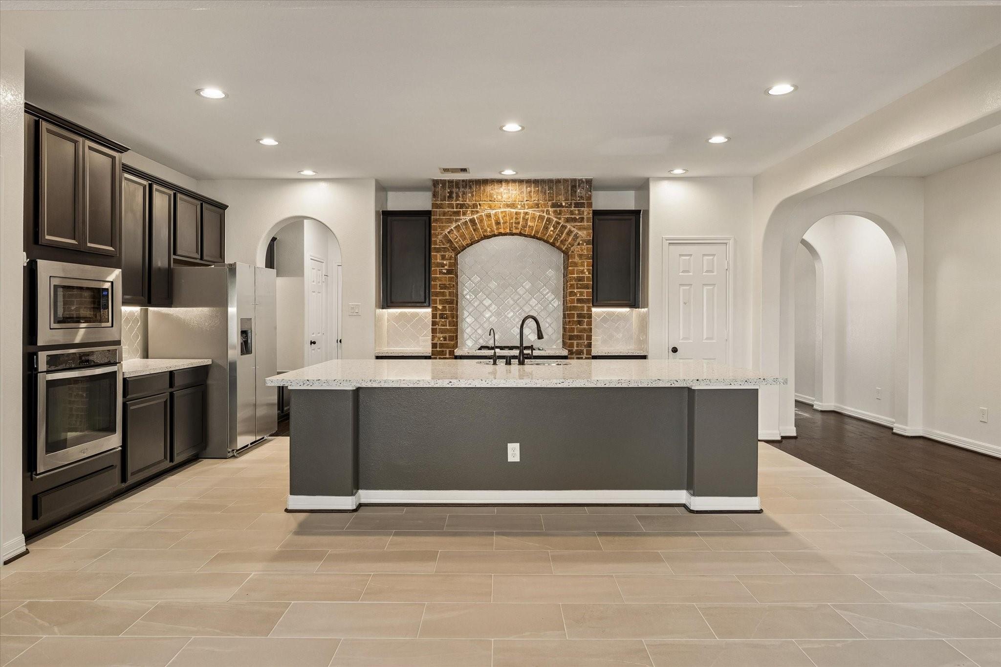 17702 Kathywood Dr, Tomball, TX 77377