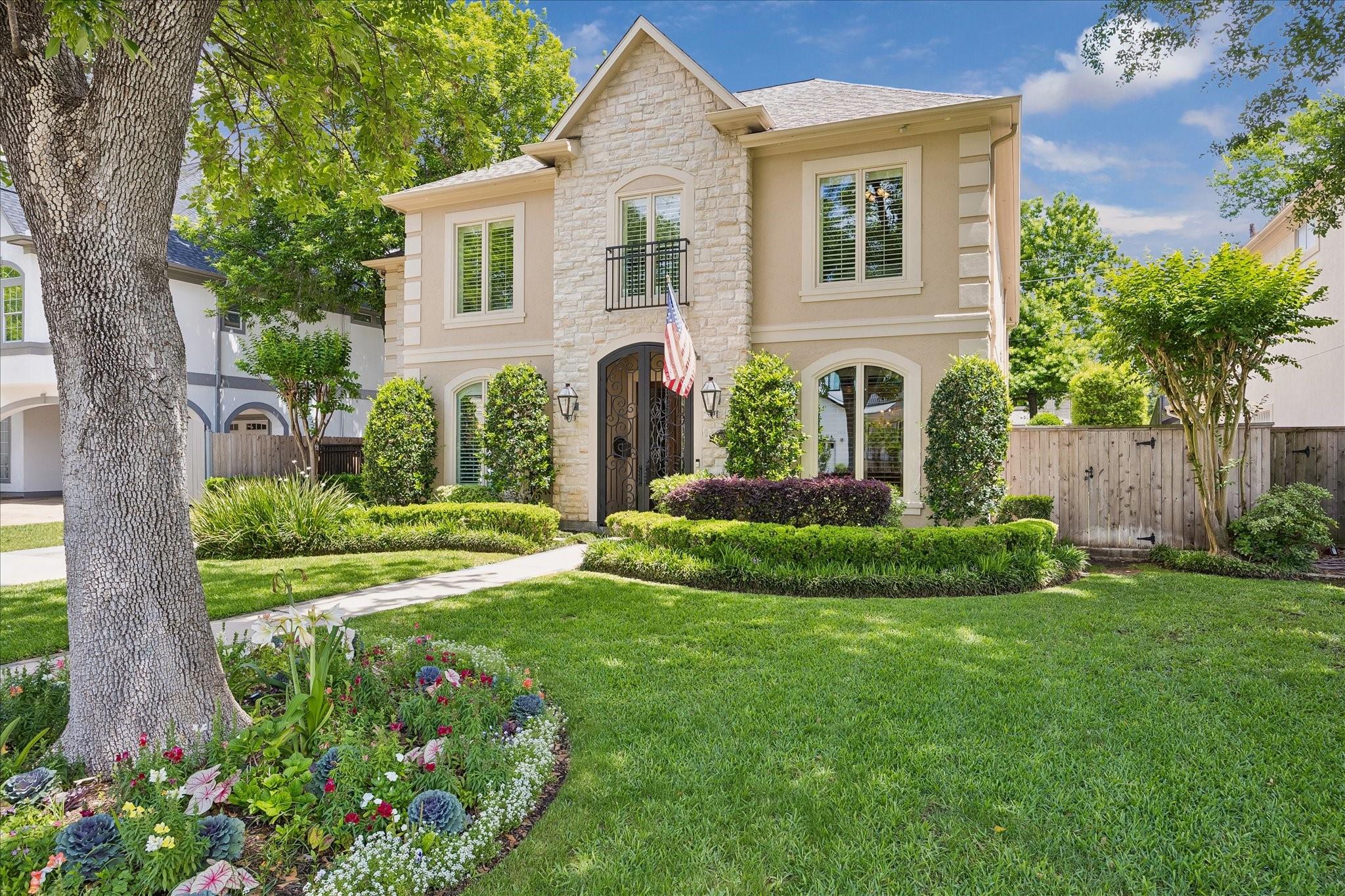802 Anderson St, Bellaire, TX 77401