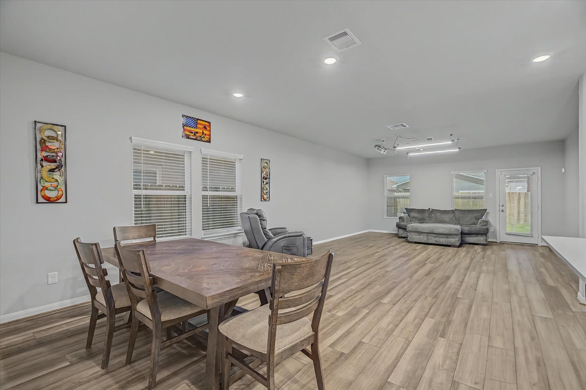 6918 Lebec Dr, Rosharon, TX 77583 photo
